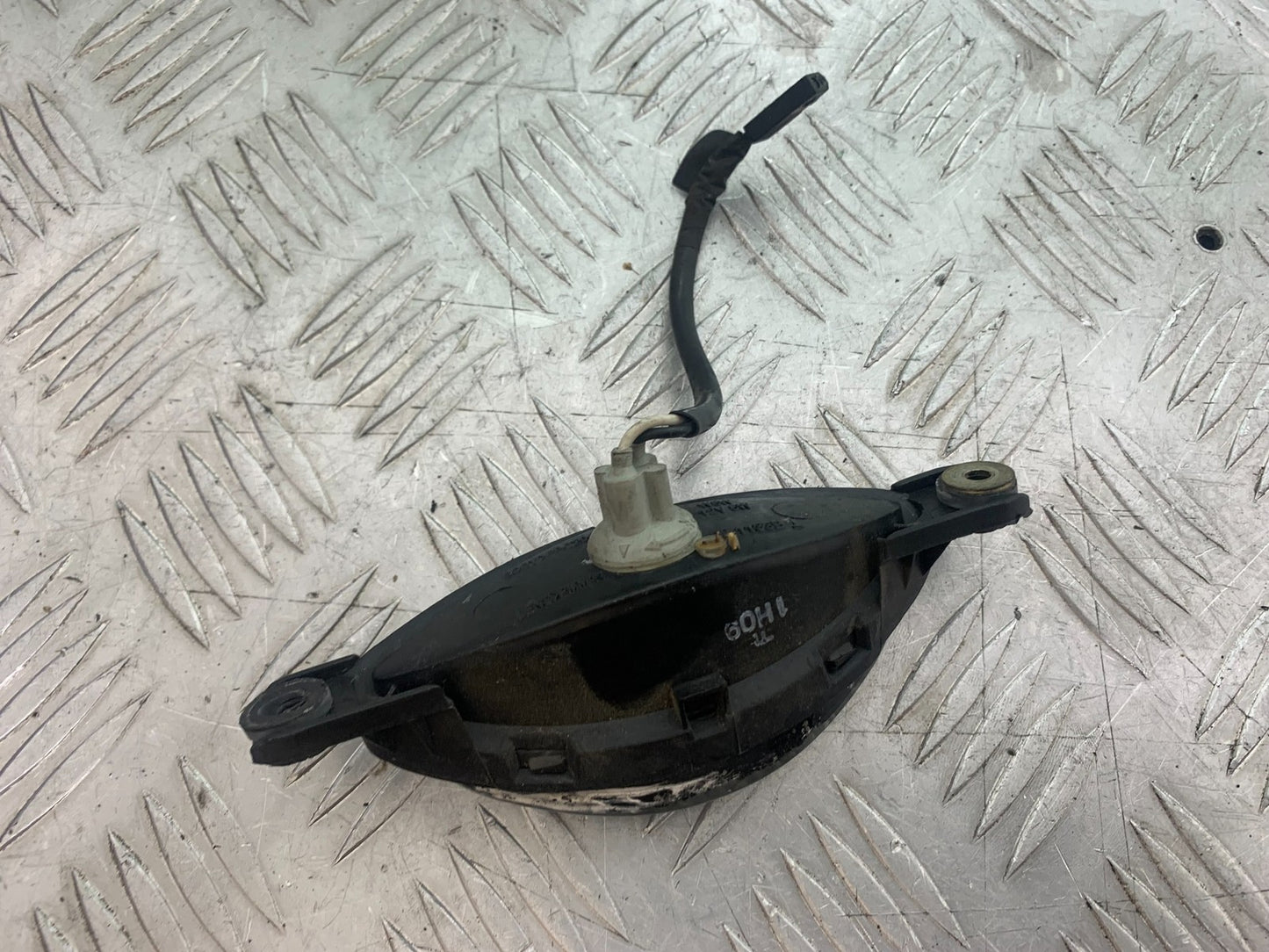 TRIUMPH 955i SPRINT ST PILOT LIGHT   1999-2004 (CMB1176)