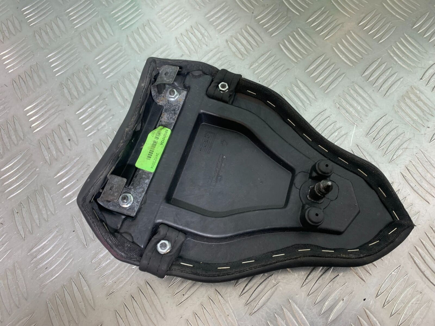 DUCATI STREETFIGHTER 848 REAR SEAT  YEAR 2011-2016 (CMB1050)