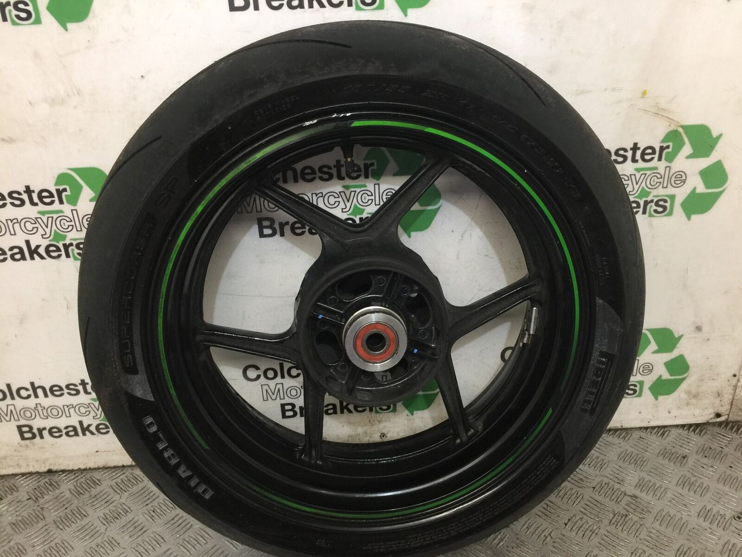KAWASAKI Z800 Z 800 REAR WHEEL  YEAR 2015  (STOCK 874)