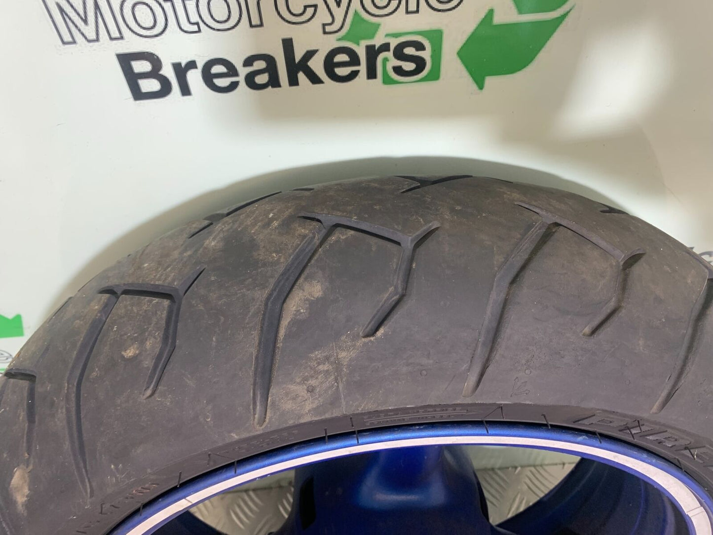 KAWASAKI ZX6R ZX6 J REAR WHEEL (GOOD TYRE) YEAR 2000 (CMB1129)