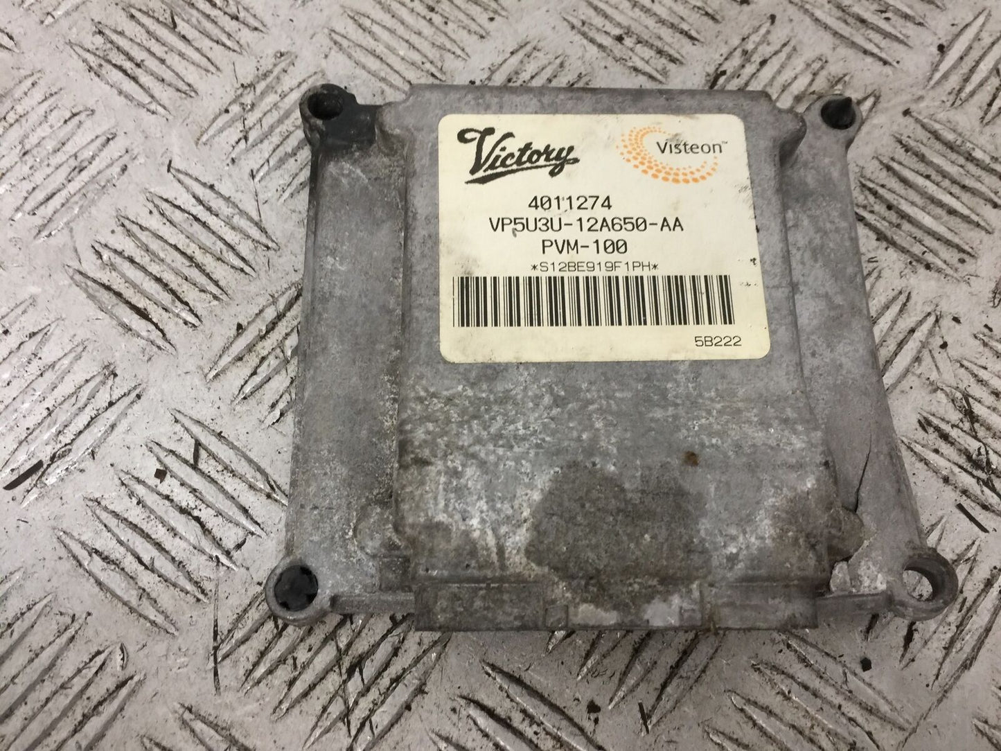 VICTORY V92 C ECU    YEAR 2004 (STOCK 765)