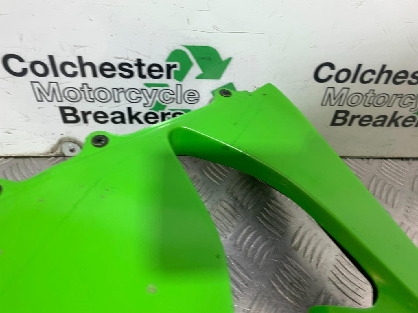 KAWASAKI ZX9R ZX9 R LEFT MIDDLE FAIRING PANEL YEAR 1998-1999 (CMB1329)