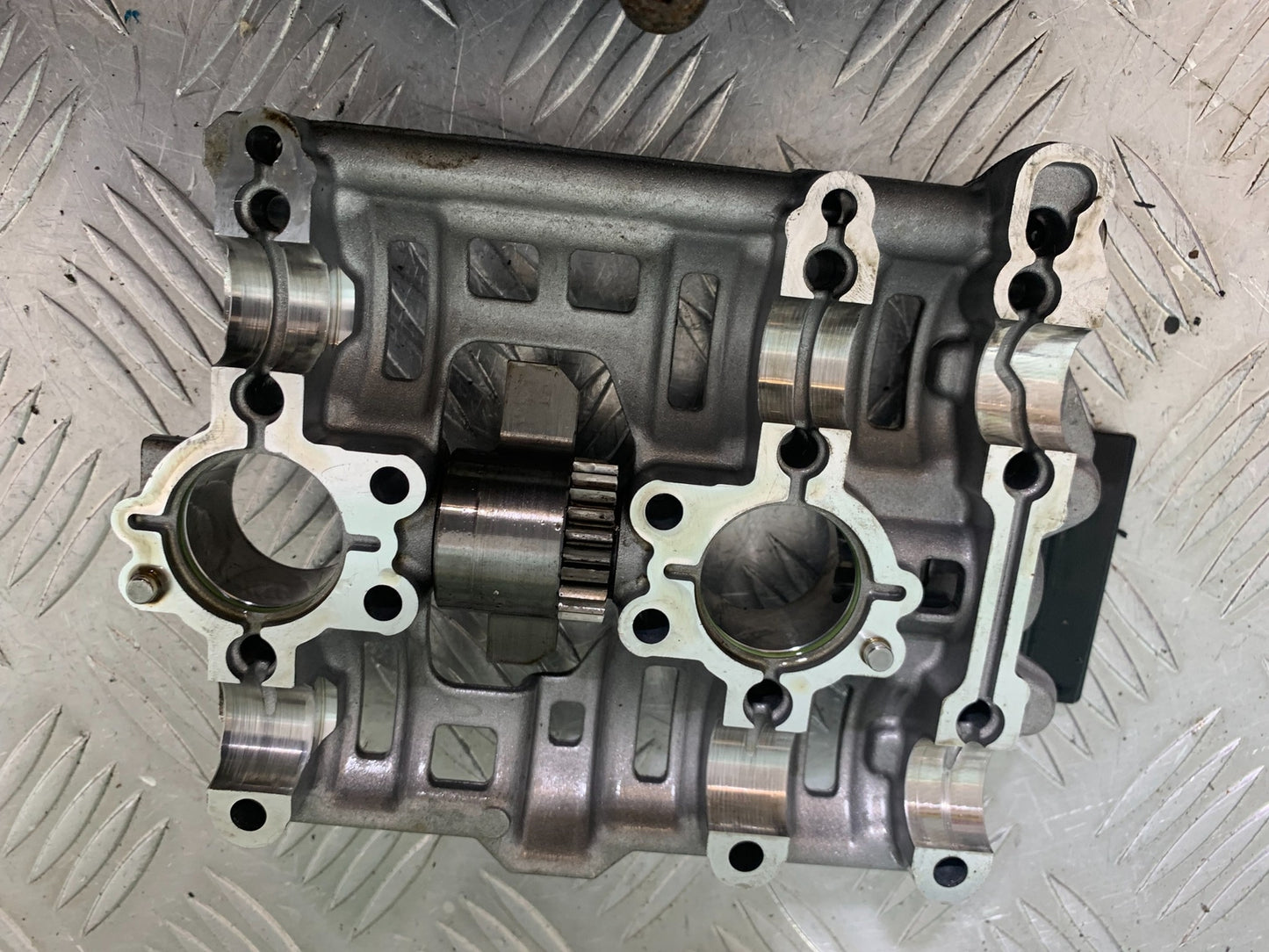 KTM 790 DUKE CYLINDER HEAD & CAMS (WORN) YEAR 2018-2021  (CMB11150)