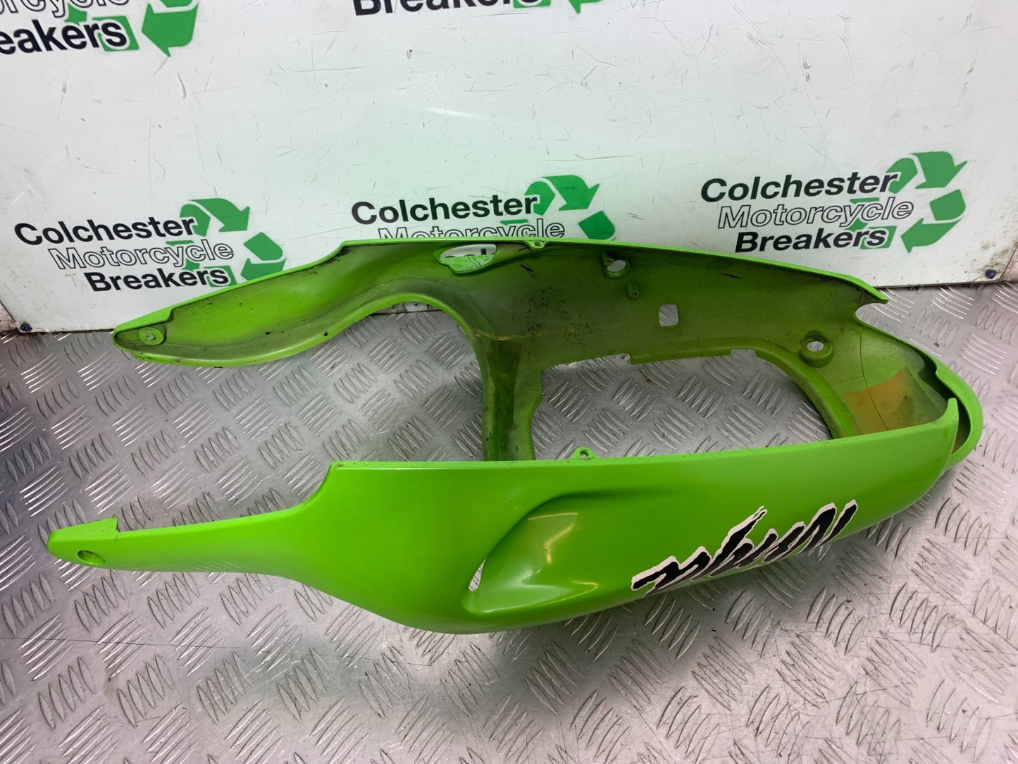 KAWASAKI ZX9R ZX9 R TAIL PIECE  YEAR 1998-1999 (CMB1329)