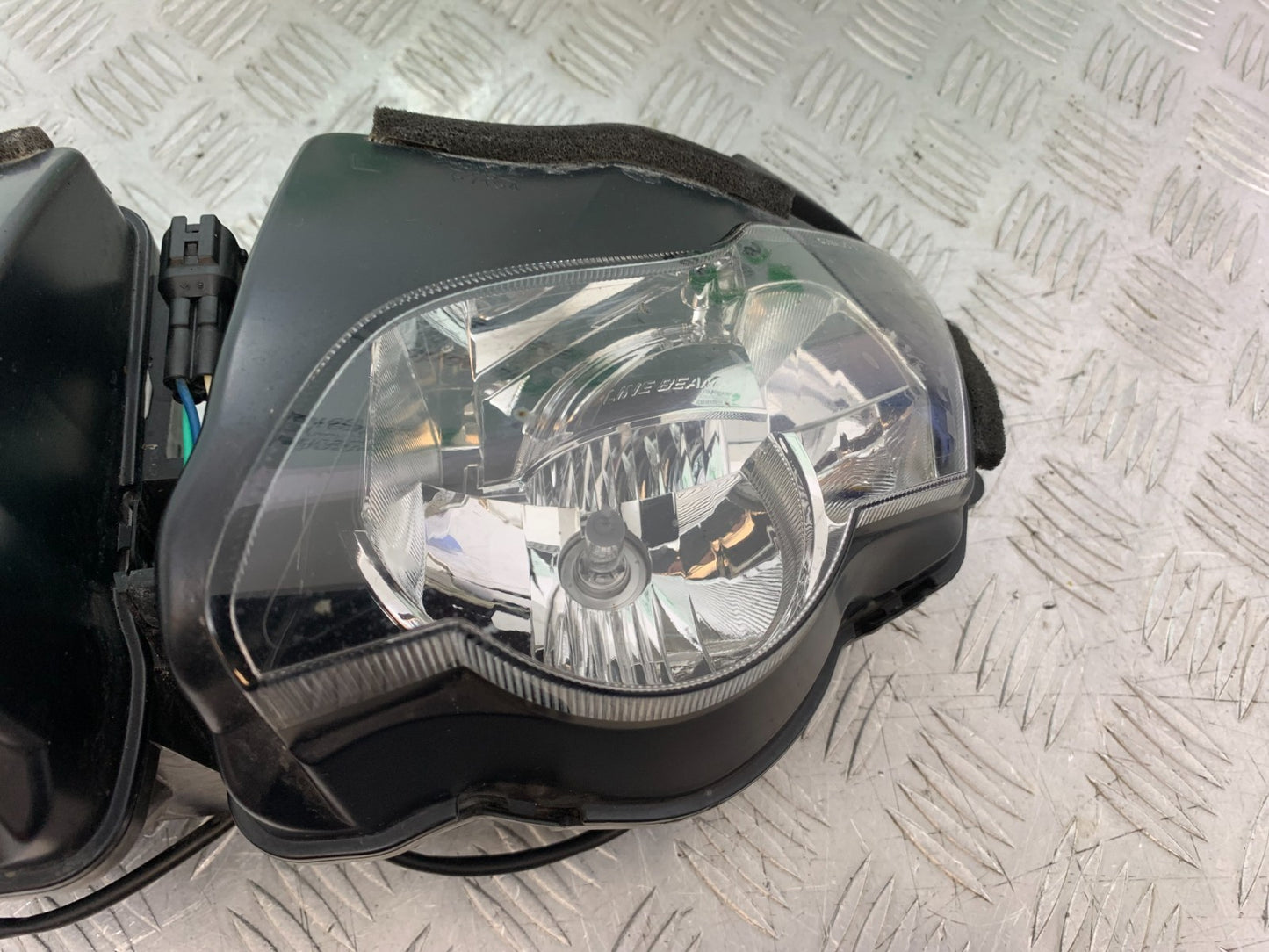 HONDA CBR1000 RR HEADLIGHT  YEAR 2008-2011 (CMB1330)