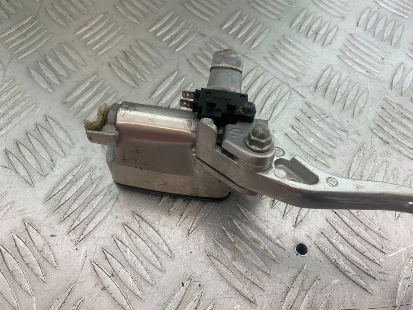 HONDA VTX1300 S-6 FRONT BRAKE MASTER CYLINDER  YEAR 2004-09 (CMB1159)