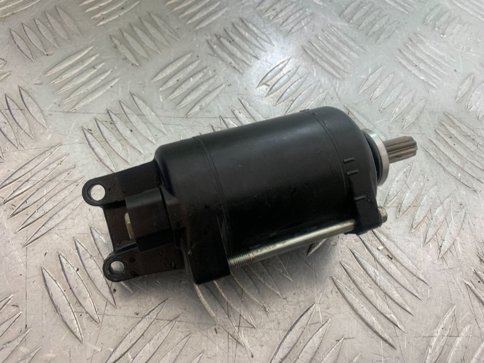 YAMAHA YZF R7 STARTER MOTOR  YEAR 2022-2025 (CMB1255)