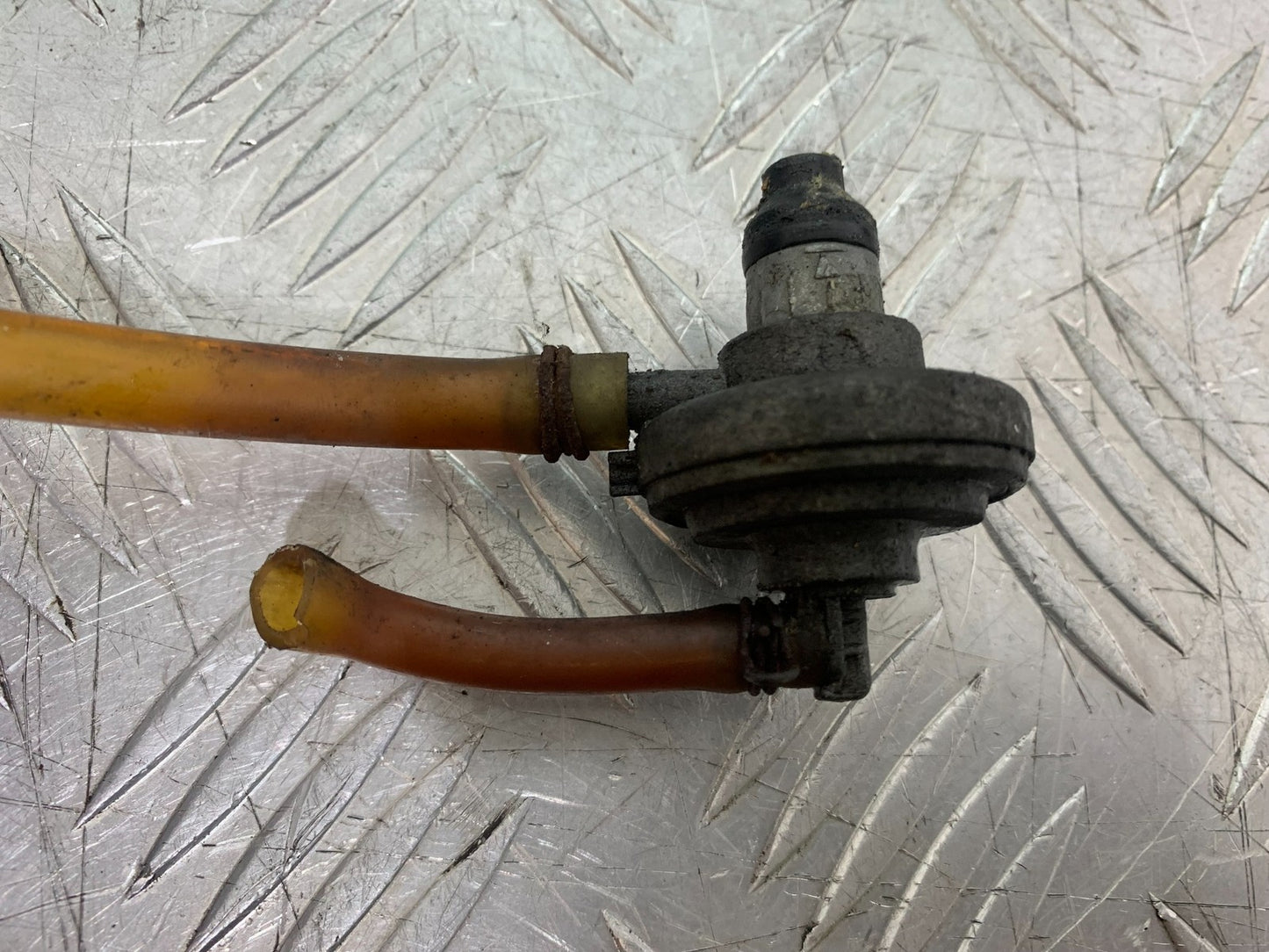 PIAGGIO VESPA LX50 LX S 50 PETROL TAP   YEAR 2007-2016 (CMB1290)