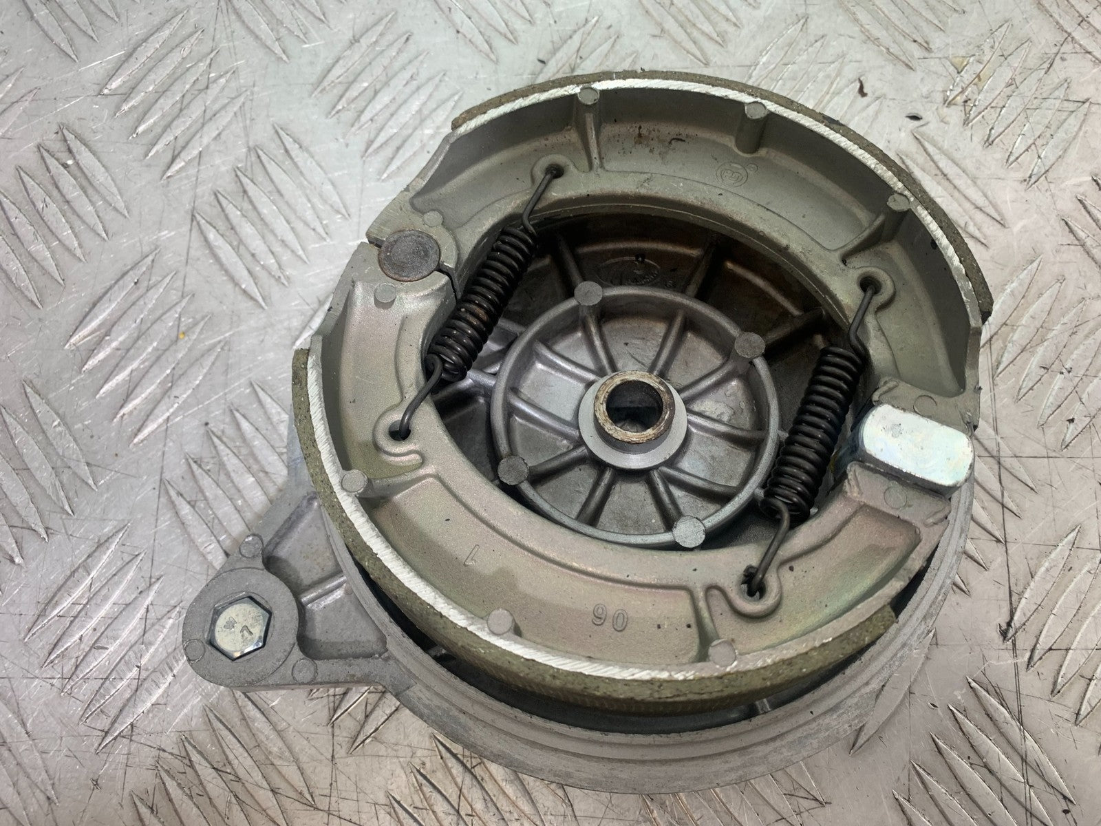 PIONEER NEVADA XF125 REAR BRAKE HUB   YEAR 2009 (CMB1214)