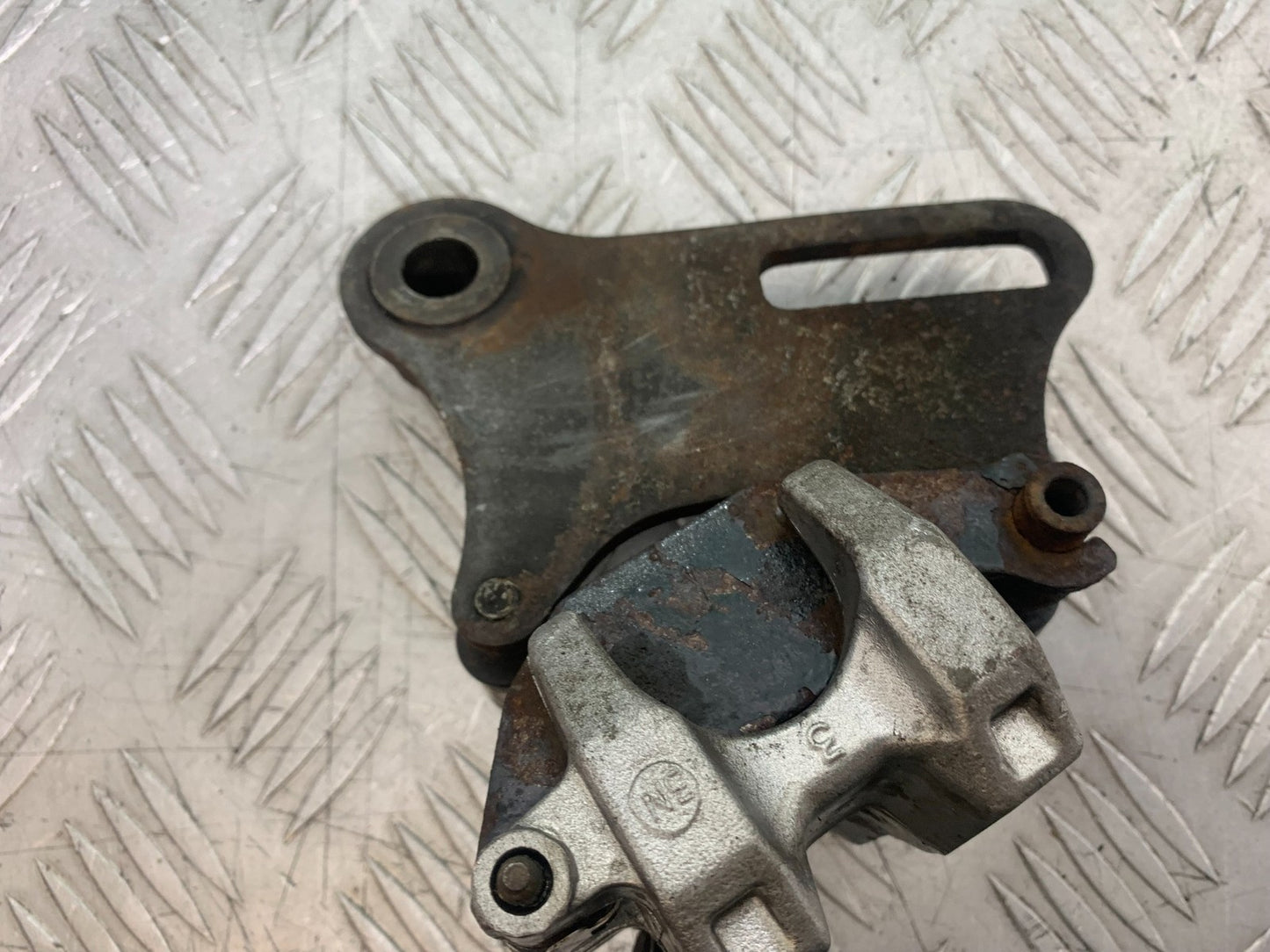 HONDA XL125 VARADERO REAR BRAKE CALIPER  YEAR 2001-2006  (CMB1210)