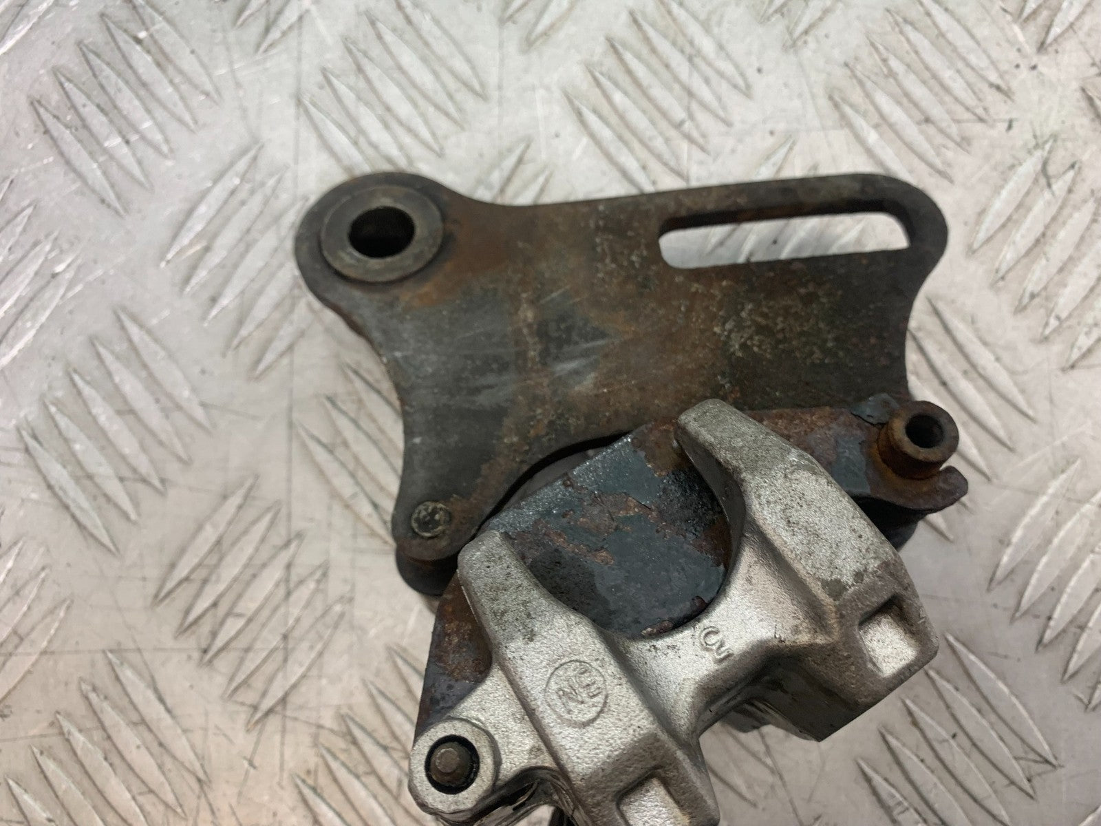 HONDA XL125 VARADERO REAR BRAKE CALIPER  YEAR 2001-2006  (CMB1210)