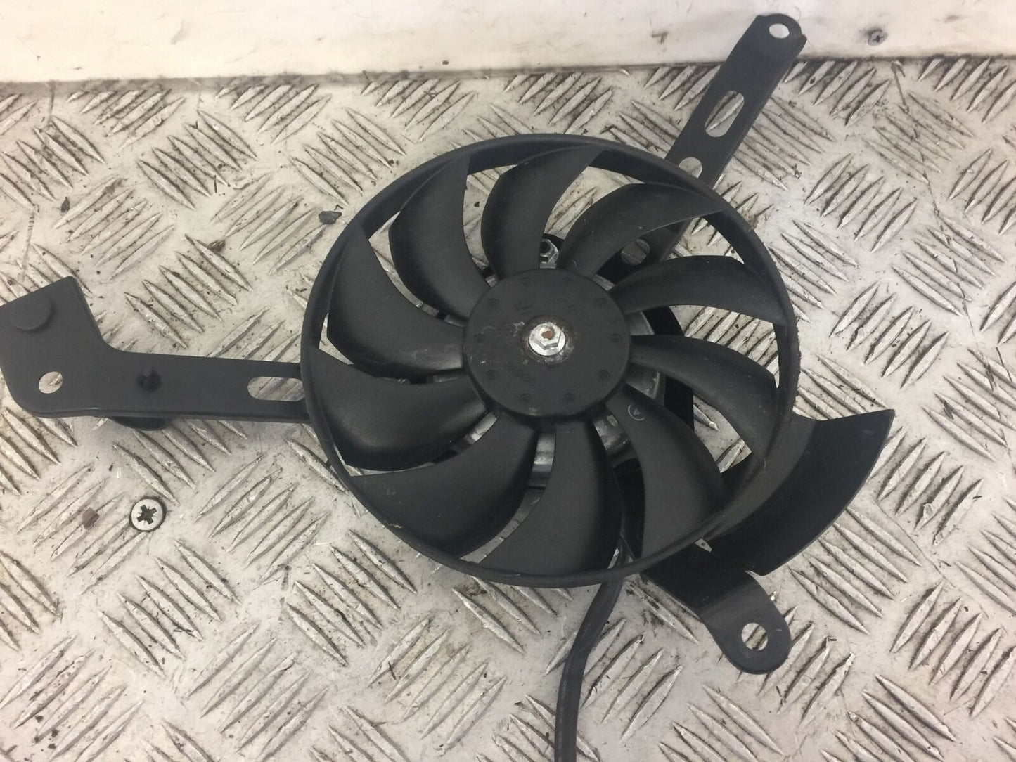 YAMAHA MT07 MT 07 RADIATOR FAN  YEAR 2018 (STOCK 364) ABS