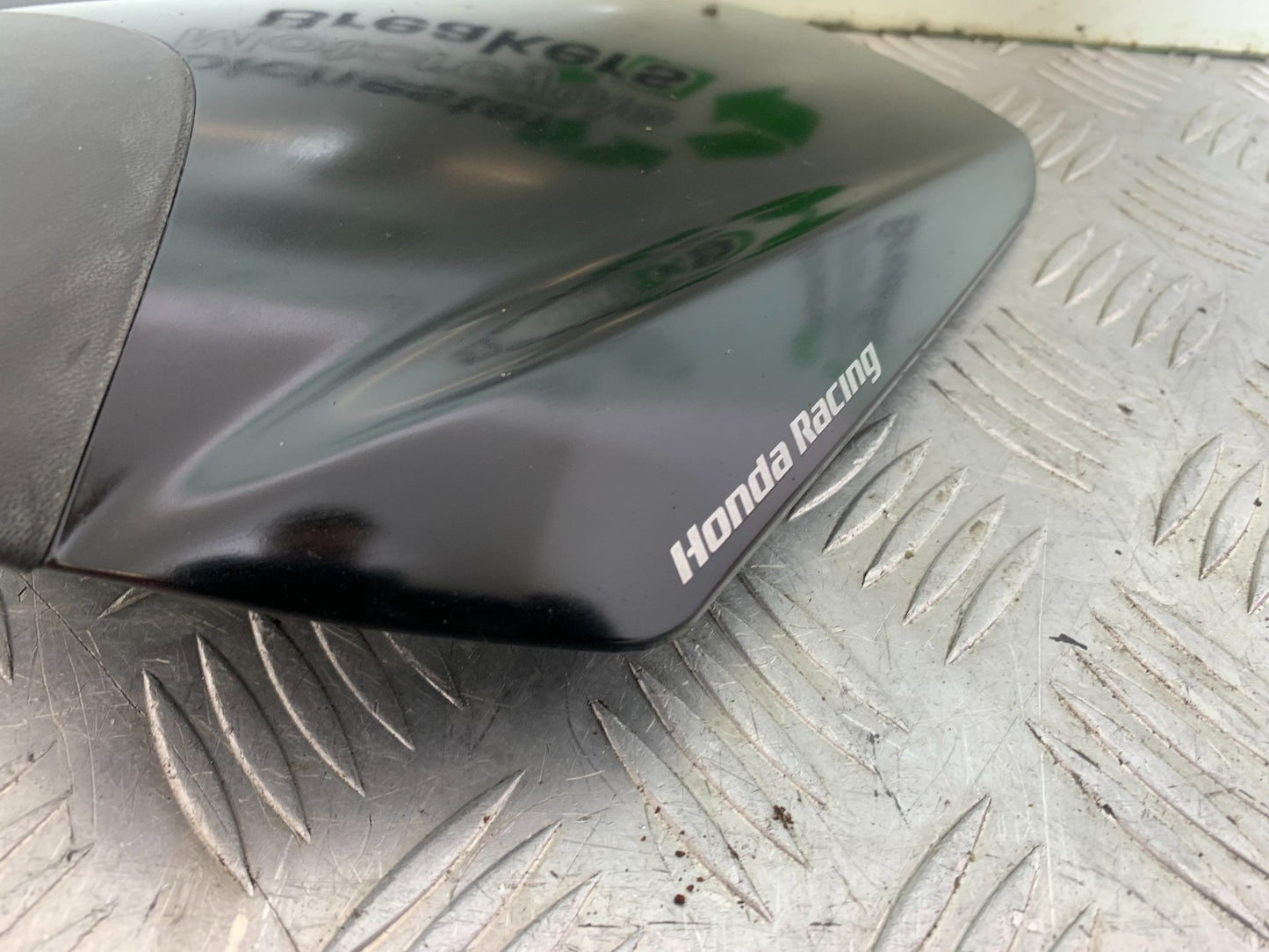HONDA CBR1000 RR CBR1000RR FIREBLADE REAR SEAT HUMP COVER 2008-2011 (CMB1179)