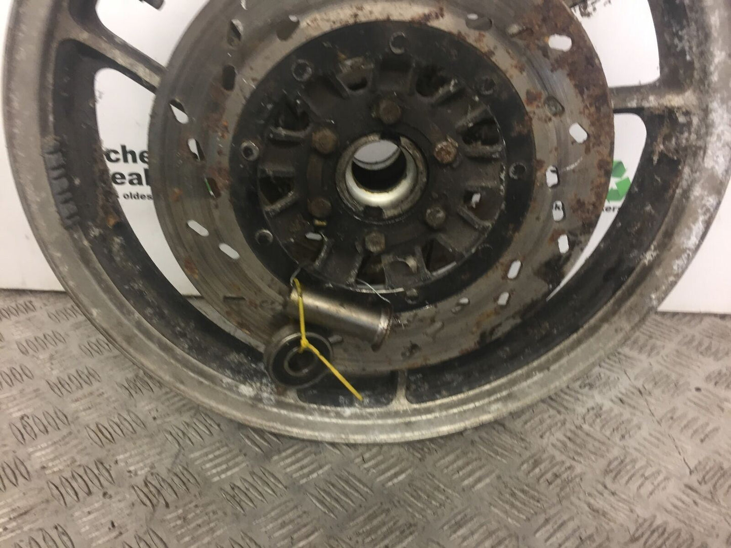 SUZUKI GSX550 ES GSX 550 ES FRONT WHEEL    YEAR 1985