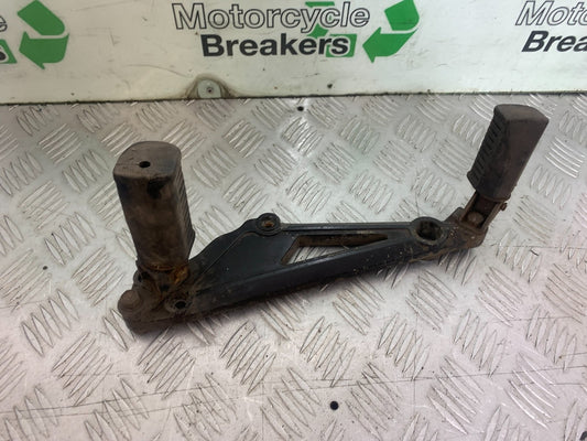 KAWASAKI GT550 GT 550 LEFT HANGER AND PEGS  YEAR 1989-1994