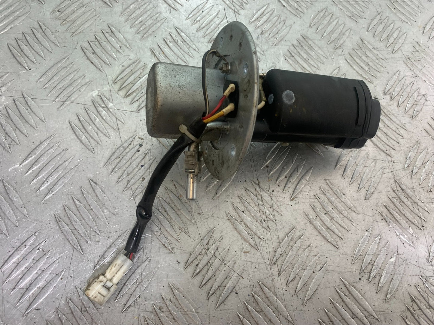 SUZUKI GSXR750 GSXR 750 K4 K5 PETROL PUMP 2004-2005 (CMB1319)