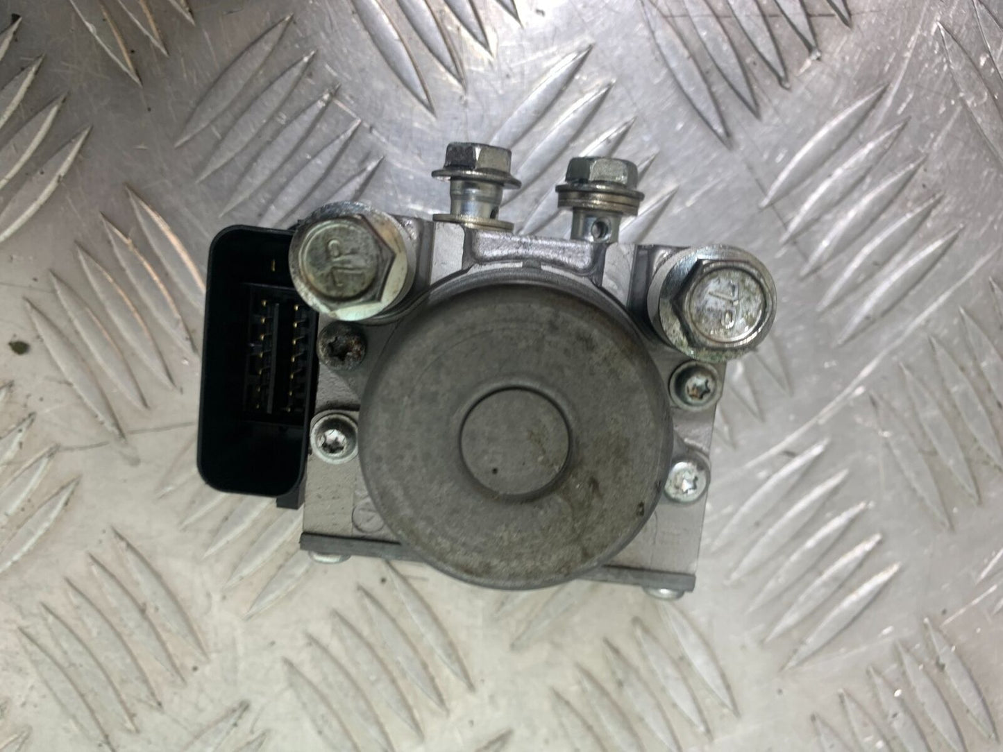SUZUKI AN400 AN 400 BURGMAN ABS PUMP  YEAR 2017-2024 (CMB1118 )