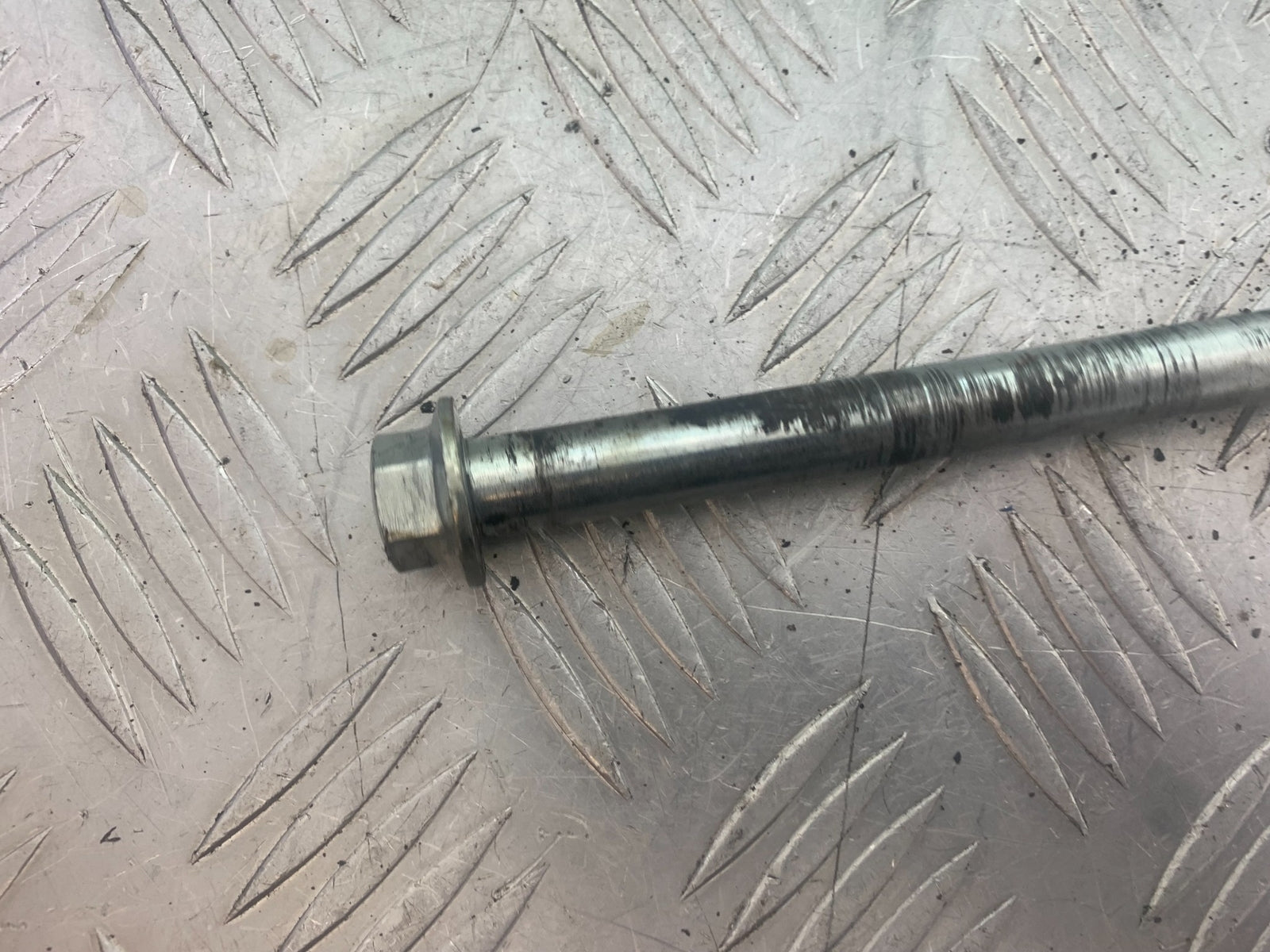 PIONEER XF250 SWINGARM SPINDLE  YEAR 2009 (CMB1143)