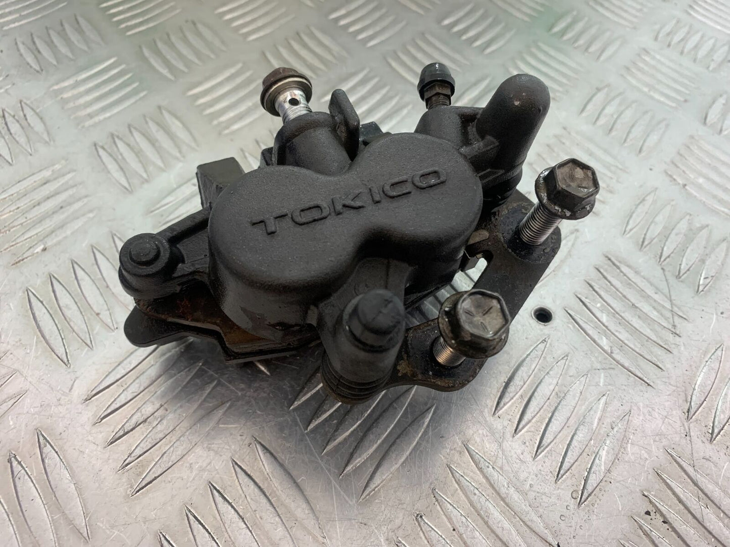 SUZUKI INTRUDER VL800 C800 FRONT BRAKE CALIPER YEAR 2012-16 (CMB1039)
