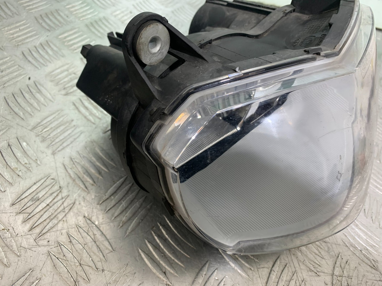BMW F800 GT HEADLIGHT   YEAR 2013-2017 (CMB1248)