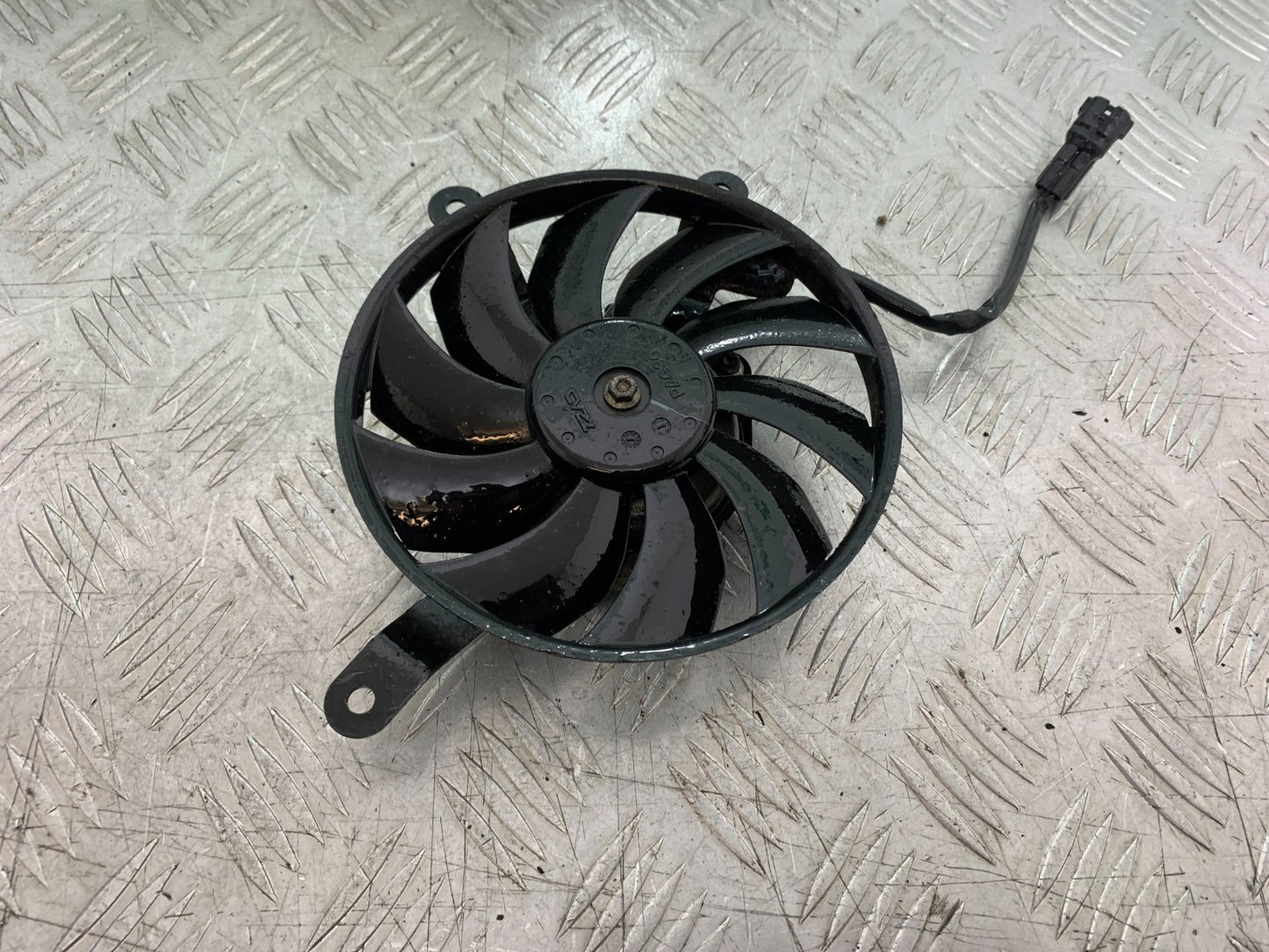 HONDA CB650F CB 650 FA-E RADIATOR FAN  YEAR 2014-2017 (CMB1226)