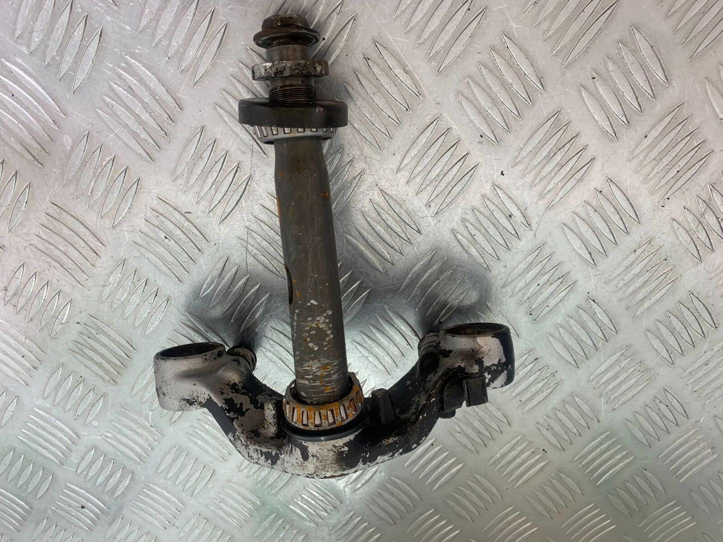 YAMAHA XV535 XV 535 VIRAGO BOTTOM YOKE   YEAR 1994-02 (CMB1044)