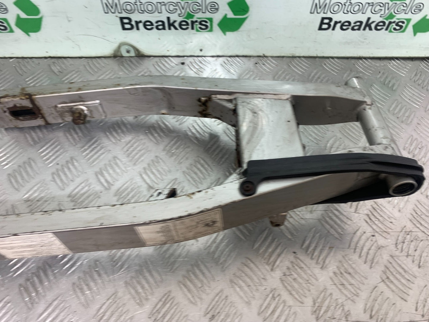 HONDA XL125 VARADERO SWINGARM  YEAR 2001-2006  (CMB1210)