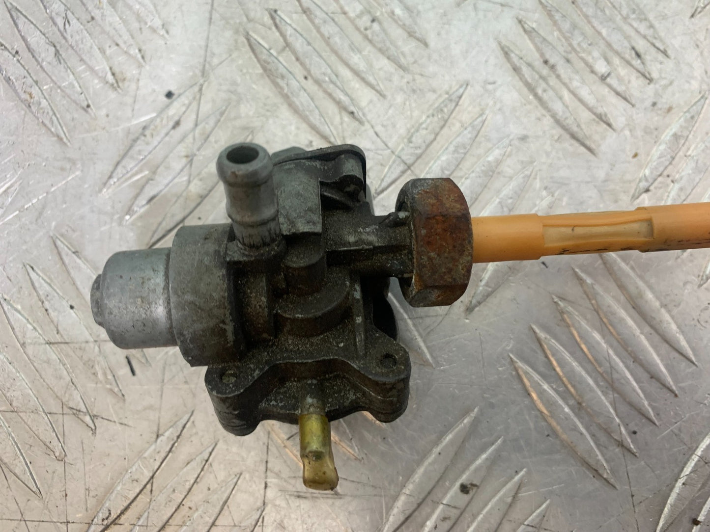 HONDA GL500 GL 500 SILVERWING PETROL TAP   YEAR 1981-82 (CMB1168)