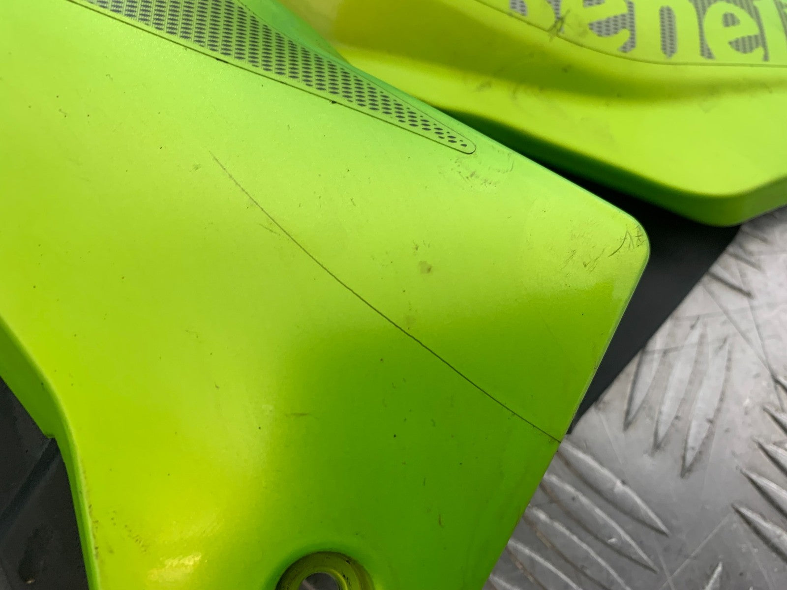 BENELLI BN125 BN 125 LEFT SIDE FAIRING PANEL   YEAR 2018-2021 (CMB1245)