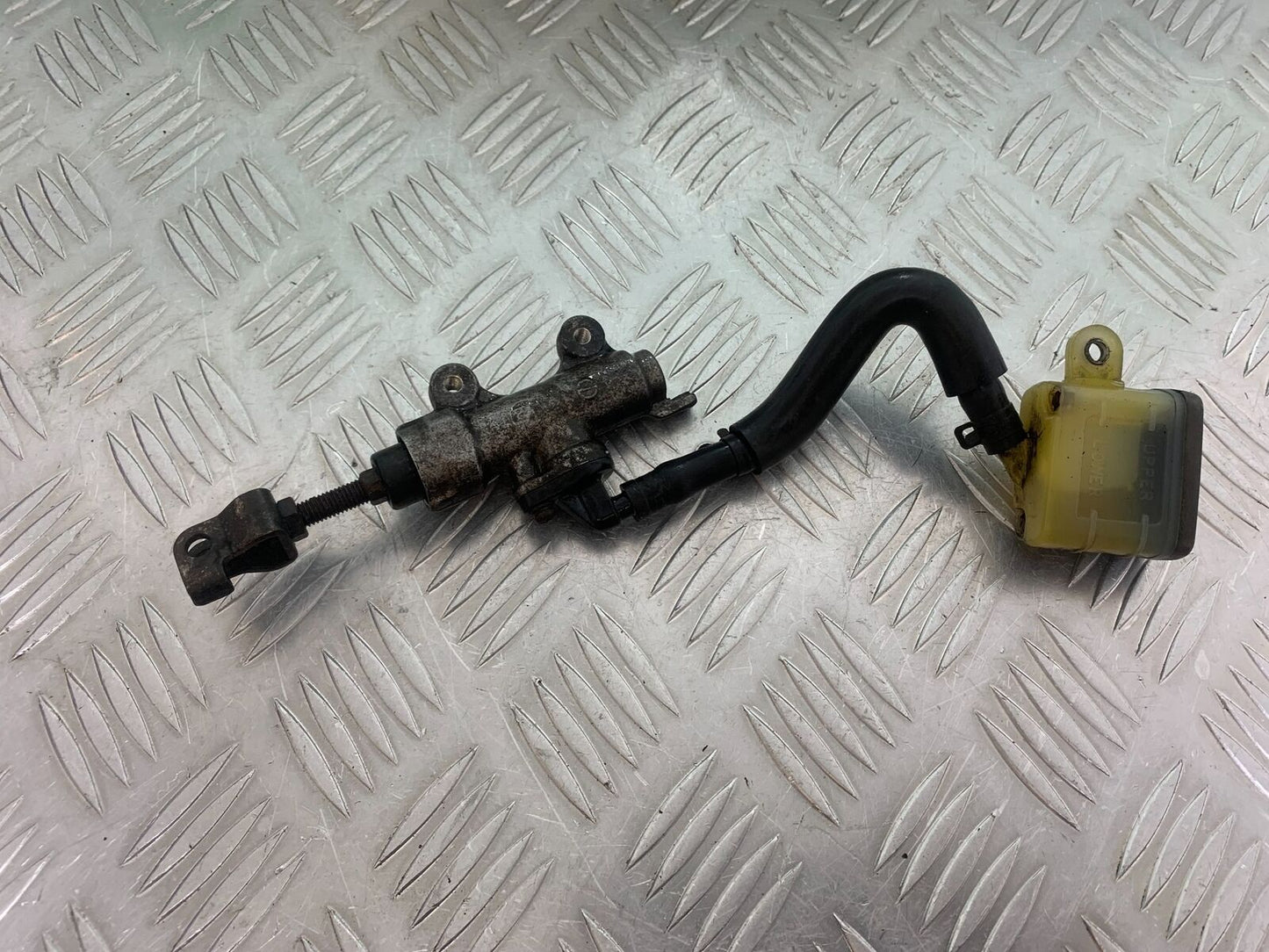 HONDA CBR125 CBR 125 REAR MASTER CYLINDER   YEAR 2004-06  (CMB1040)