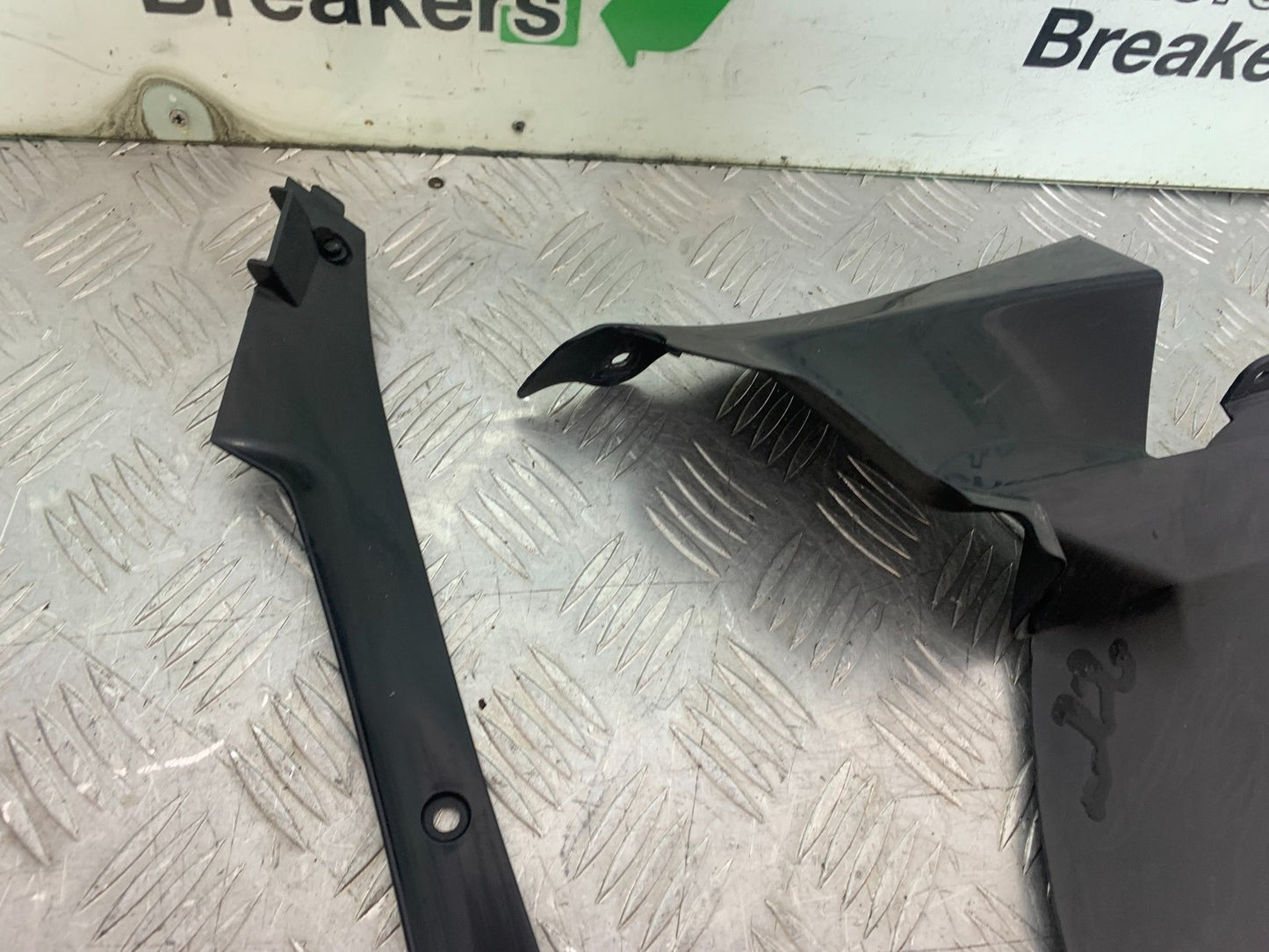 HONDA CBR1000 rr FIREBLADE LEFT AND RIGHT INNER INFILLS YEAR 2006  (CMB1220)