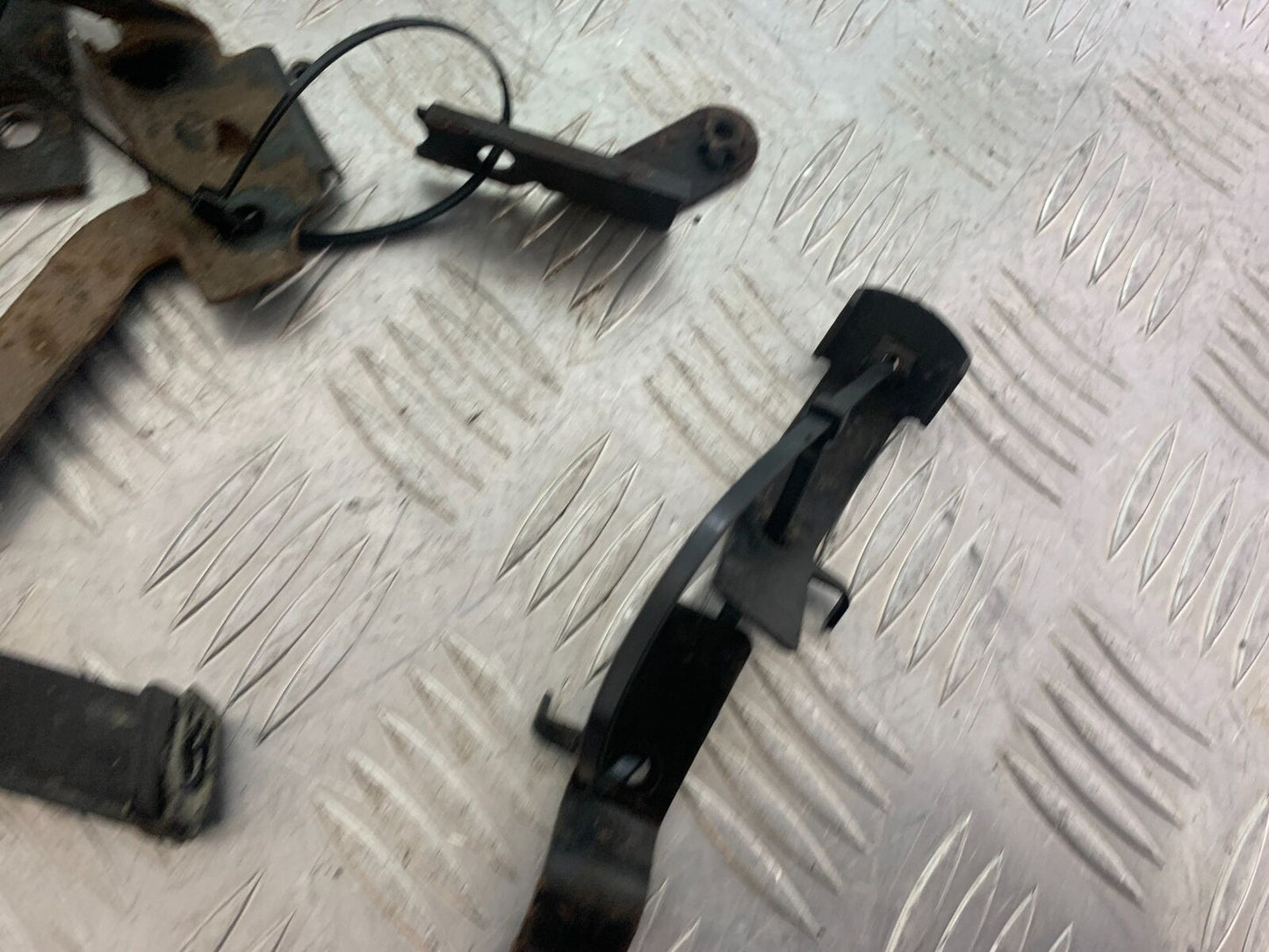 TRIUMPH 955i SPRINT ST BRACKETS   YEAR 1999-2004 (CMB1124)