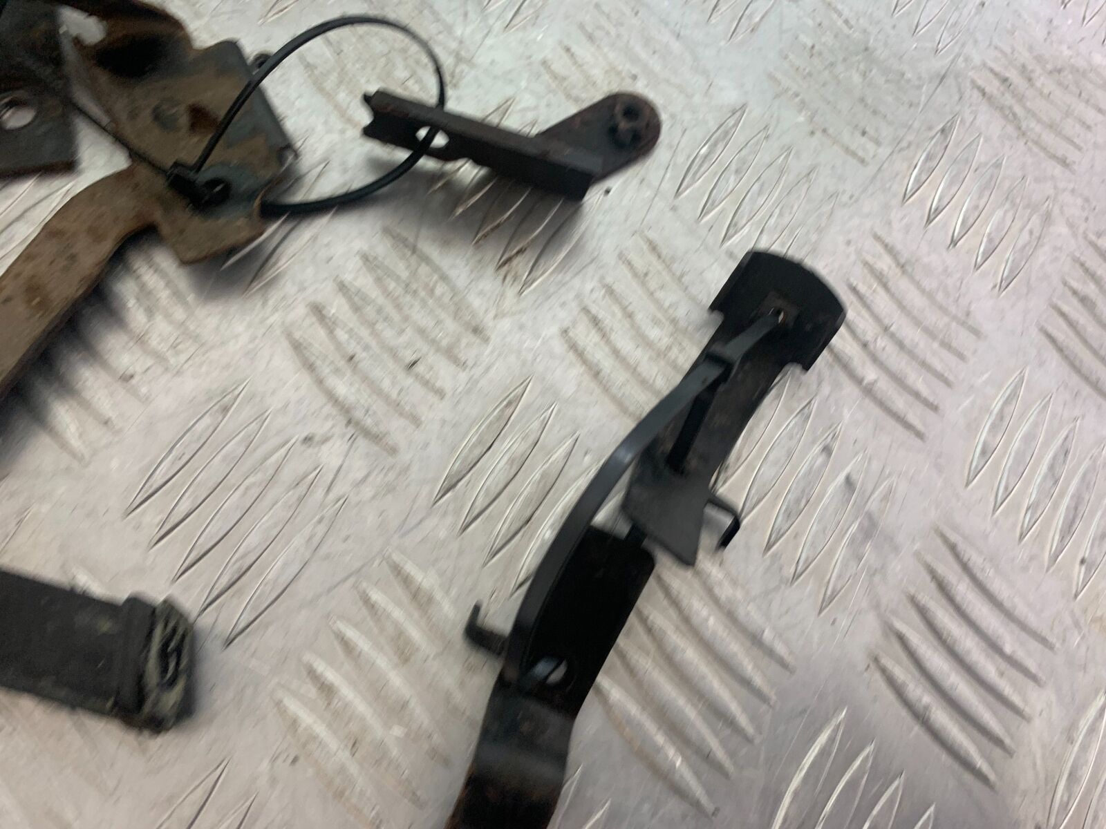 TRIUMPH 955i SPRINT ST BRACKETS   YEAR 1999-2004 (CMB1124)