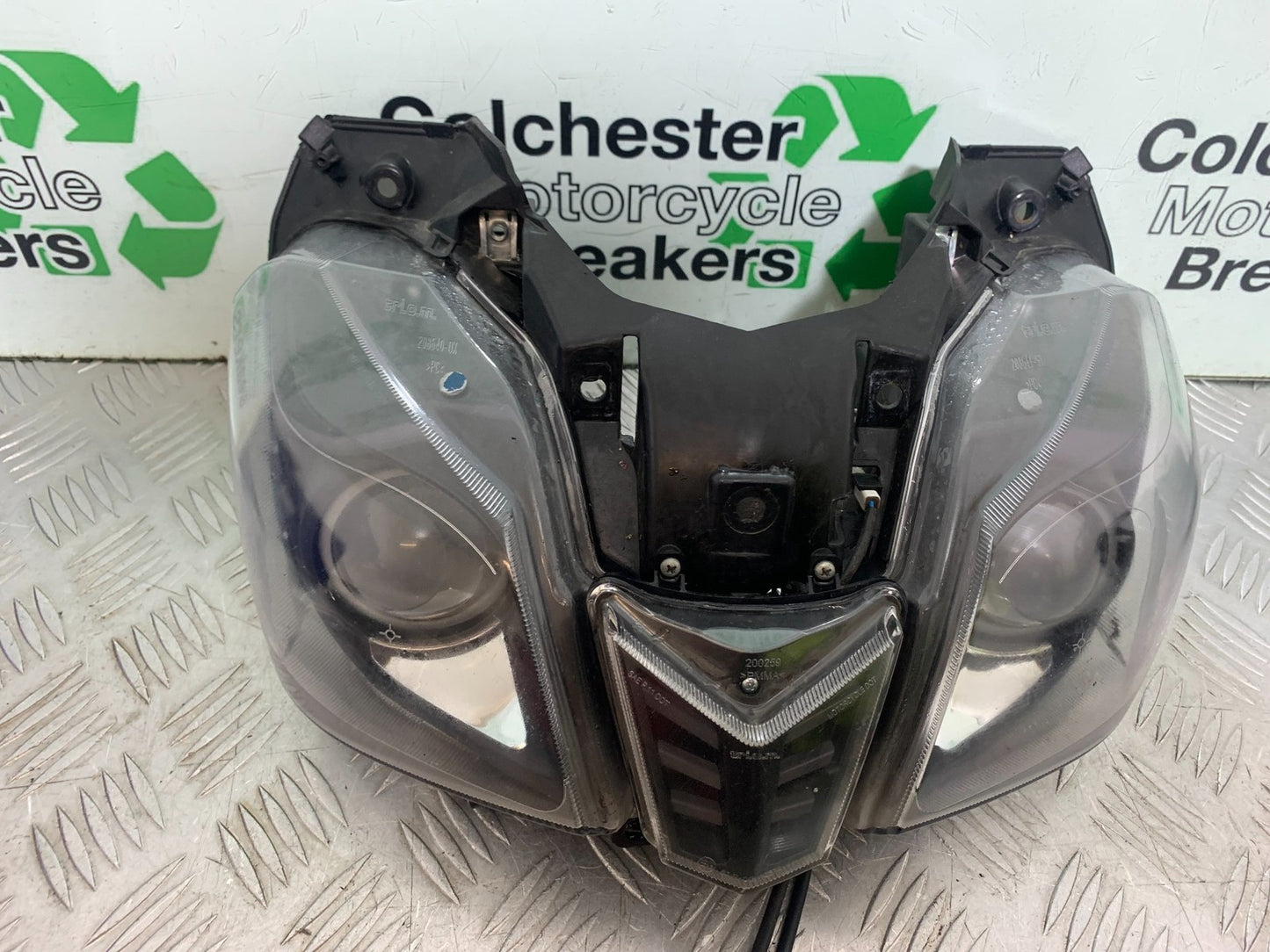 APRILIA TUONO 1000 V4 HEADLIGHT   YEAR 2013-2014  (CMB1239)