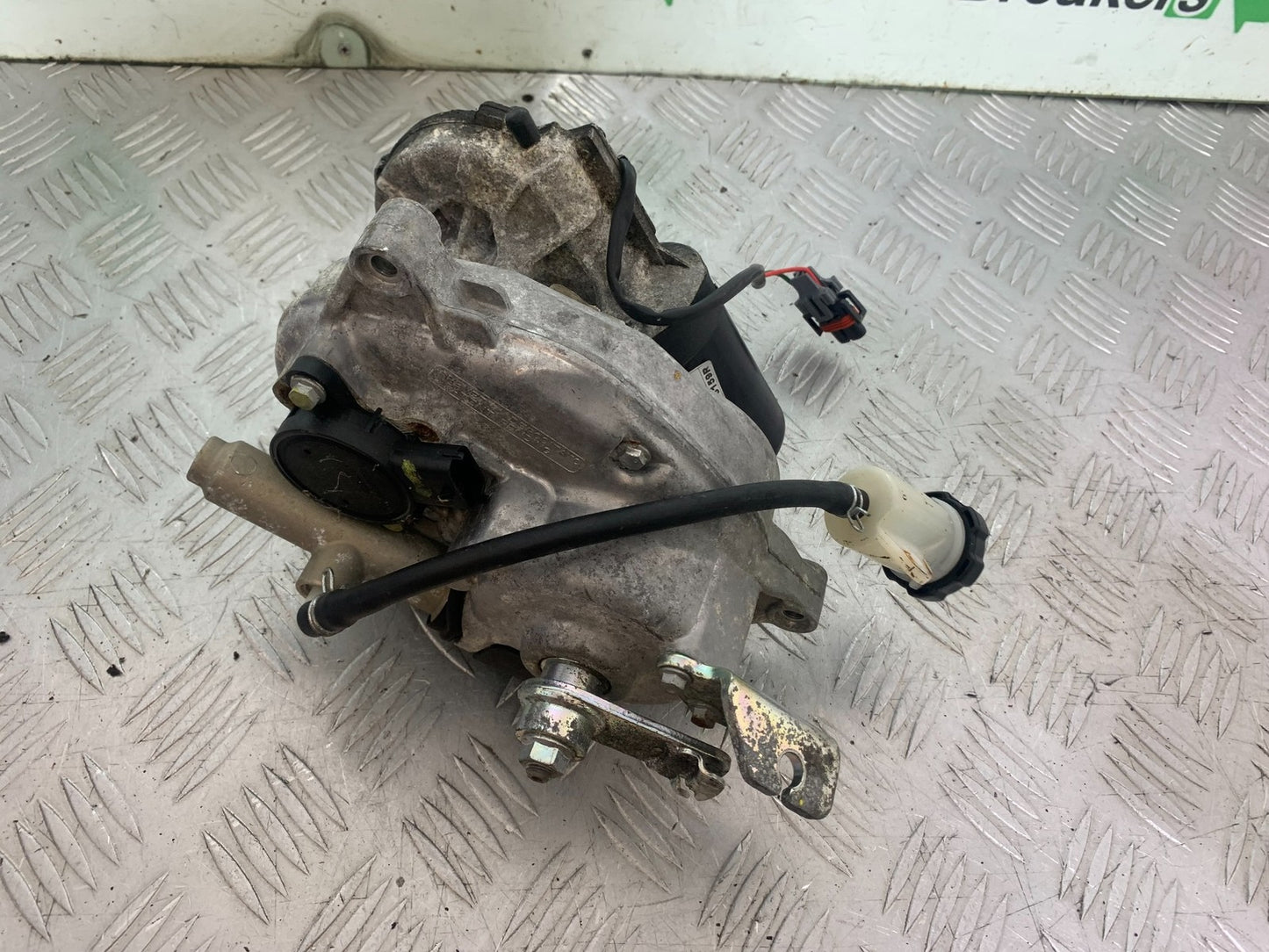 PIAGGIO MP3 250 ie ANTI ROLL STEERING PUMP YEAR 2007 (CMB1307)