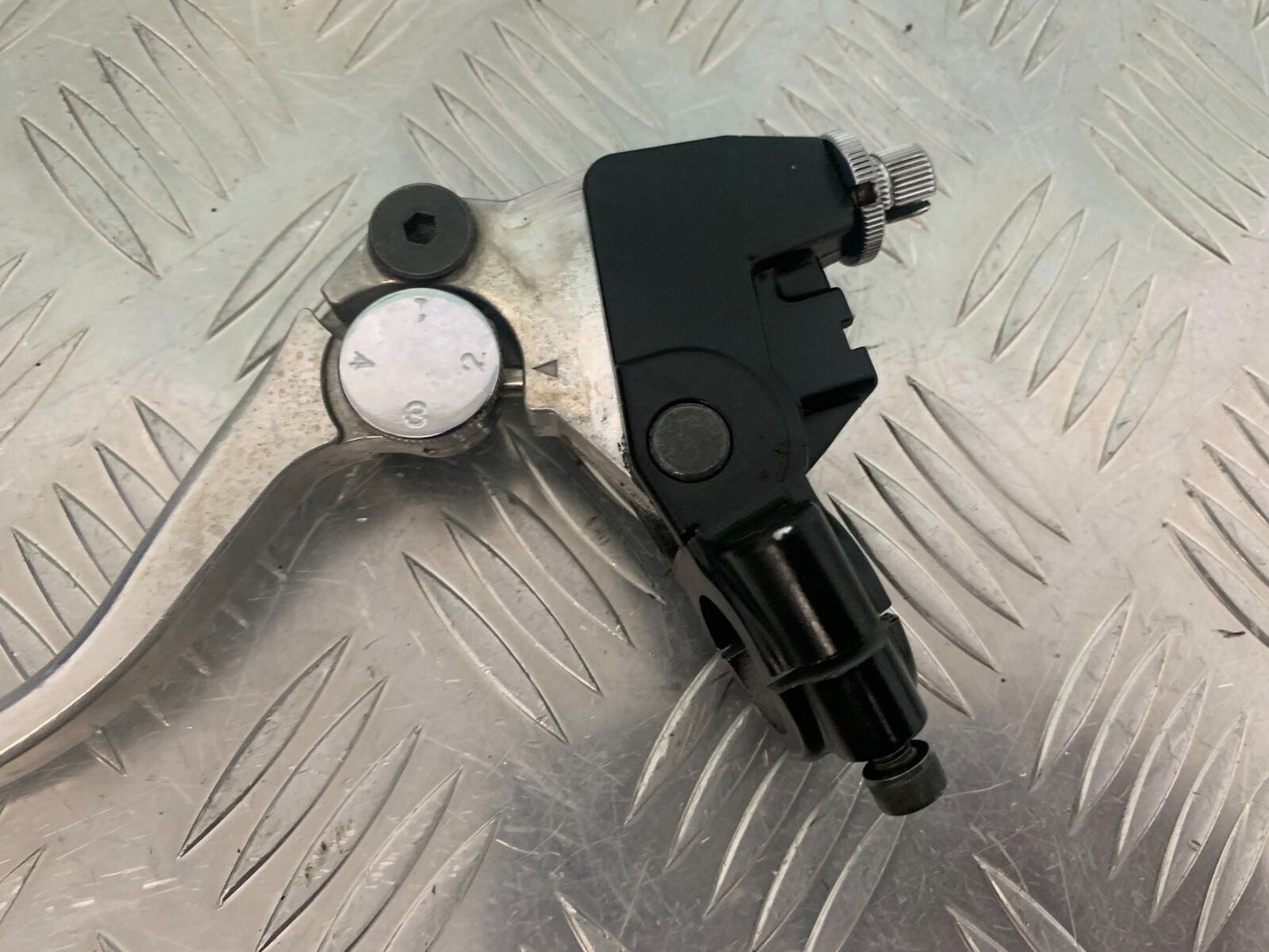 TRIUMPH 1050 SPRINT GT CLUTCH LEVER AND BRACKET YEAR 2010-2014 (STOCK 979)