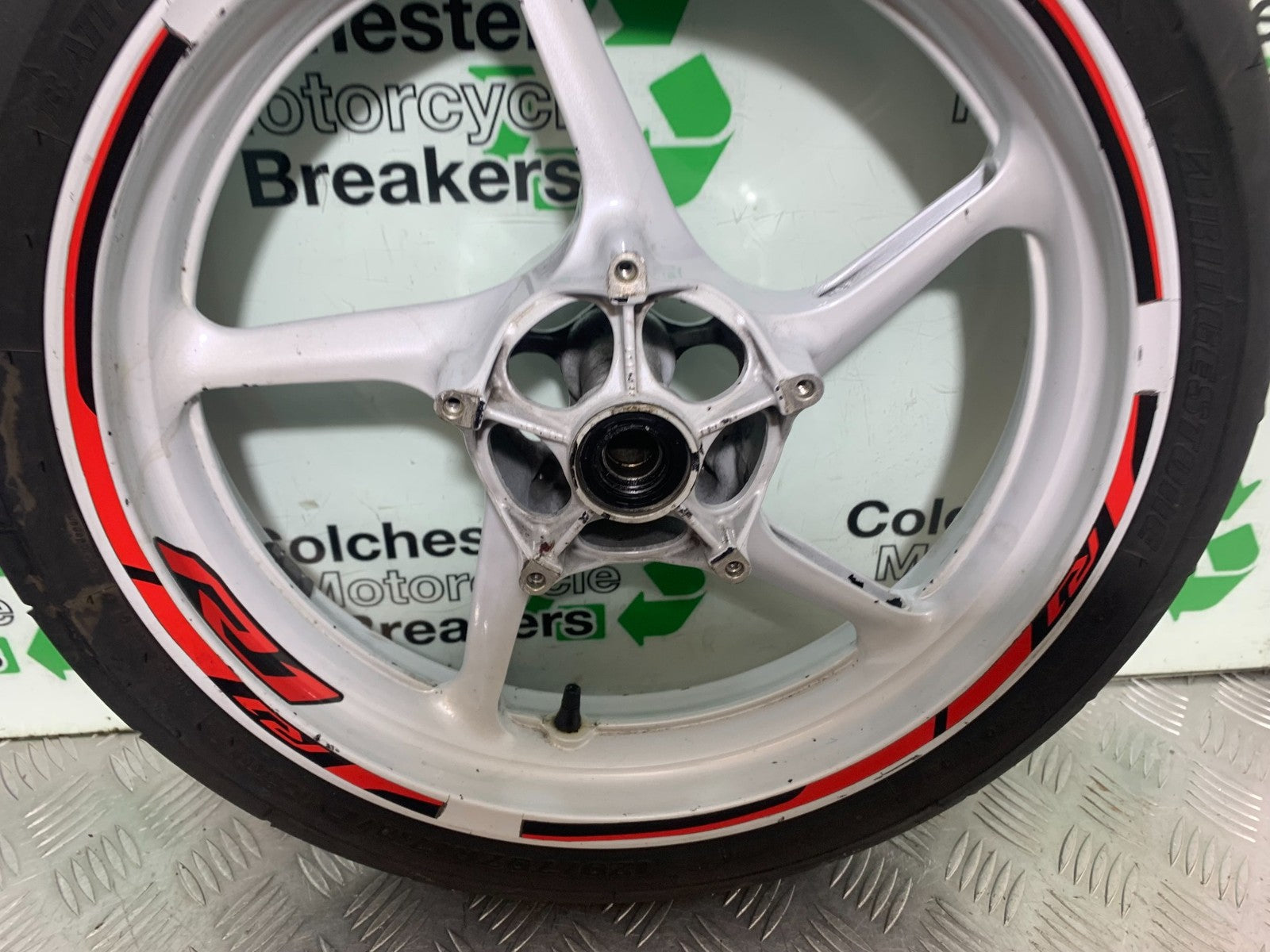 YAMAHA YZF R1 4C8  FRONT WHEEL  YEAR 2007-2008 (CMB1237)