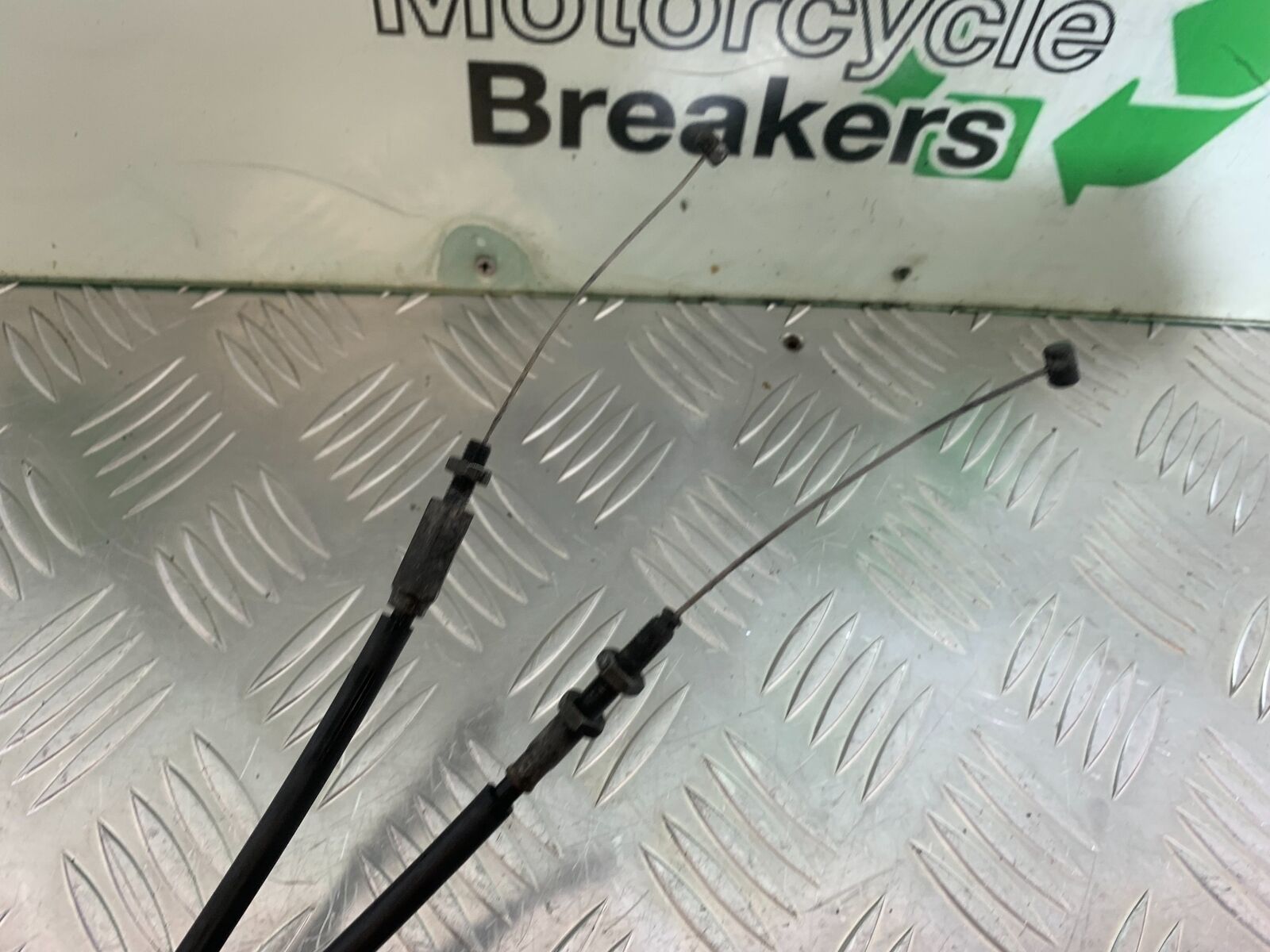 YAMAHA MT07 MT-07 THROTTLE CABLES  YEAR 2014 (STOCK 995)