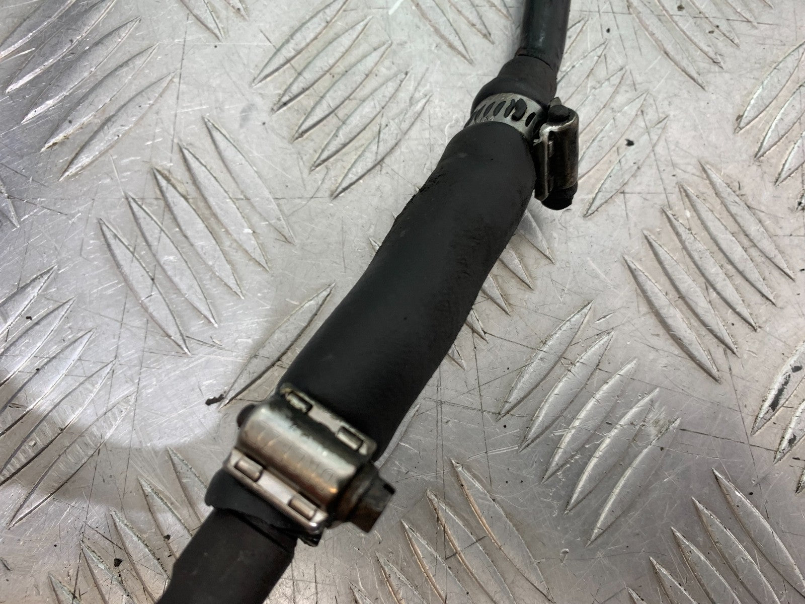 SUZUKI GSF1200 GSF 1200 BANDIT OIL COLLER AND LINES    YEAR 2001-2004 (CMB1188)