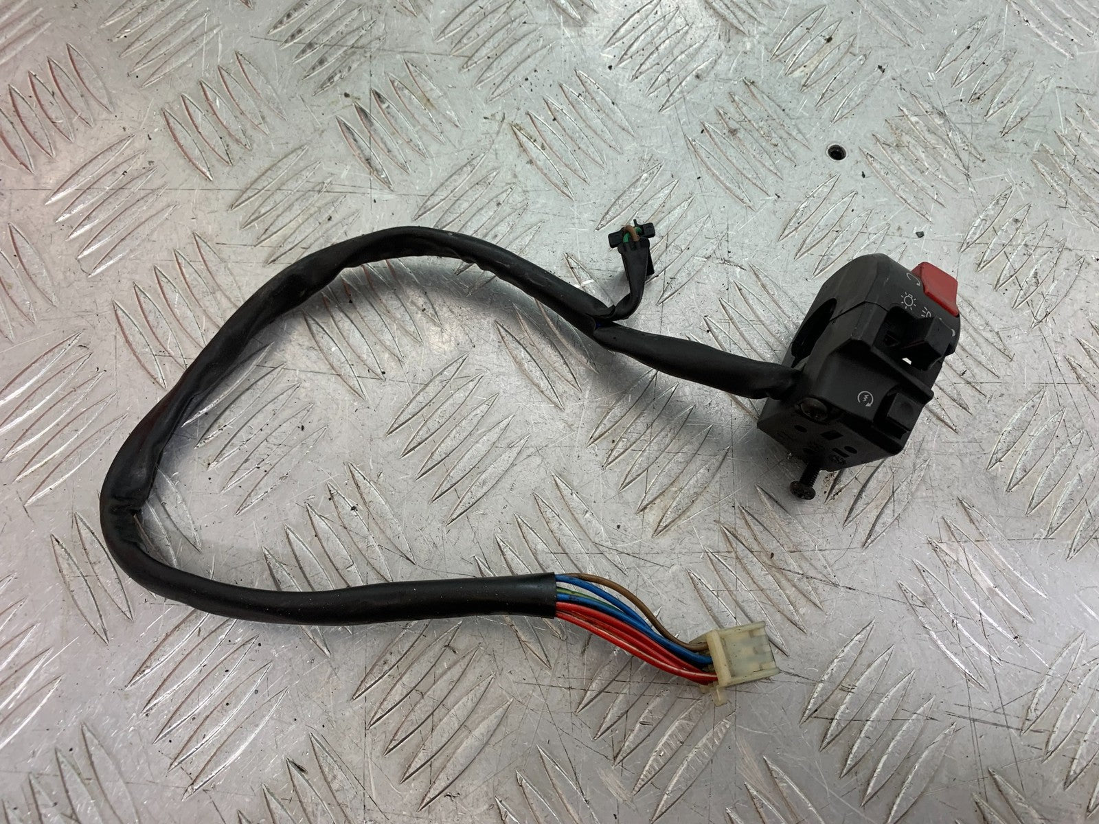YAMAHA XJ600 XJ 600 DIVERSION RIGHT SWITCH GEAR 1998-2000 (CMB1191)