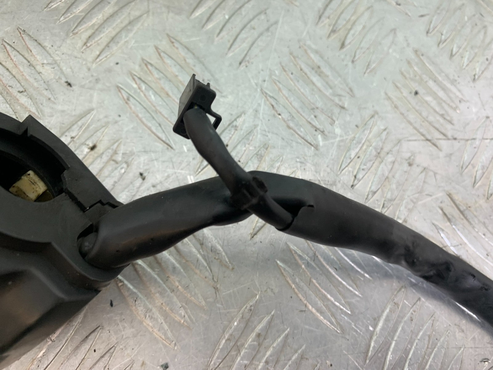 YAMAHA XJ600 XJ 600 DIVERSION LEFT SWITCH GEAR 1998-2000 (CMB1191)