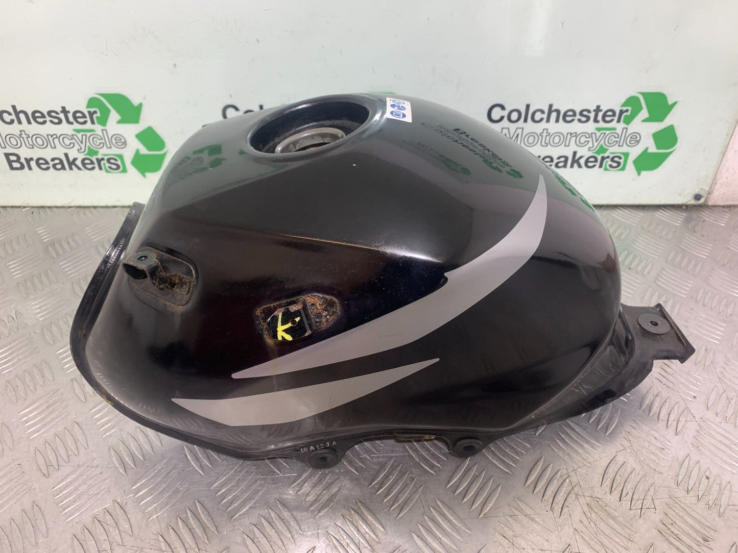 HONDA CBF125 CBF 125 PETROL TANK YEAR 2009-14  (CMB1172)