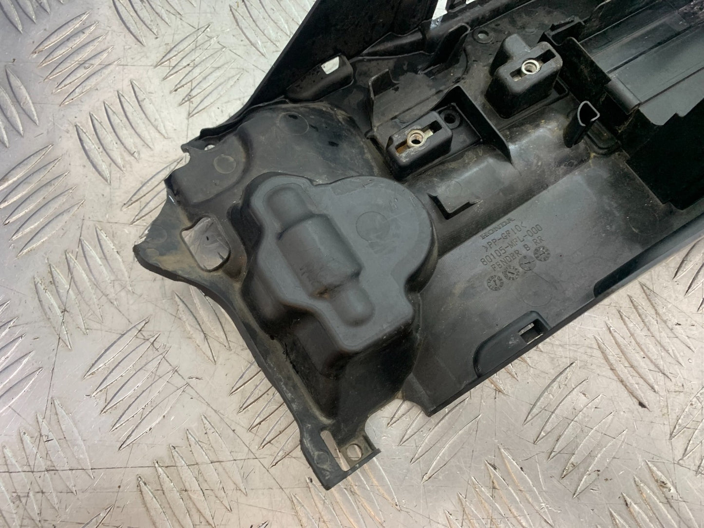 HONDA CBR1000 rr FIREBLADE UNDERTRAY   2008-2011 (CMB1253)