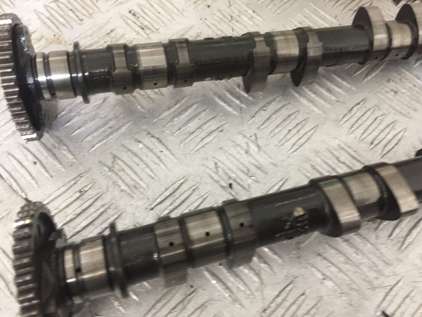 HONDA CBR1000 rr FIREBLADE CAMSHAFTS    YEAR 2004  (STOCK 853)