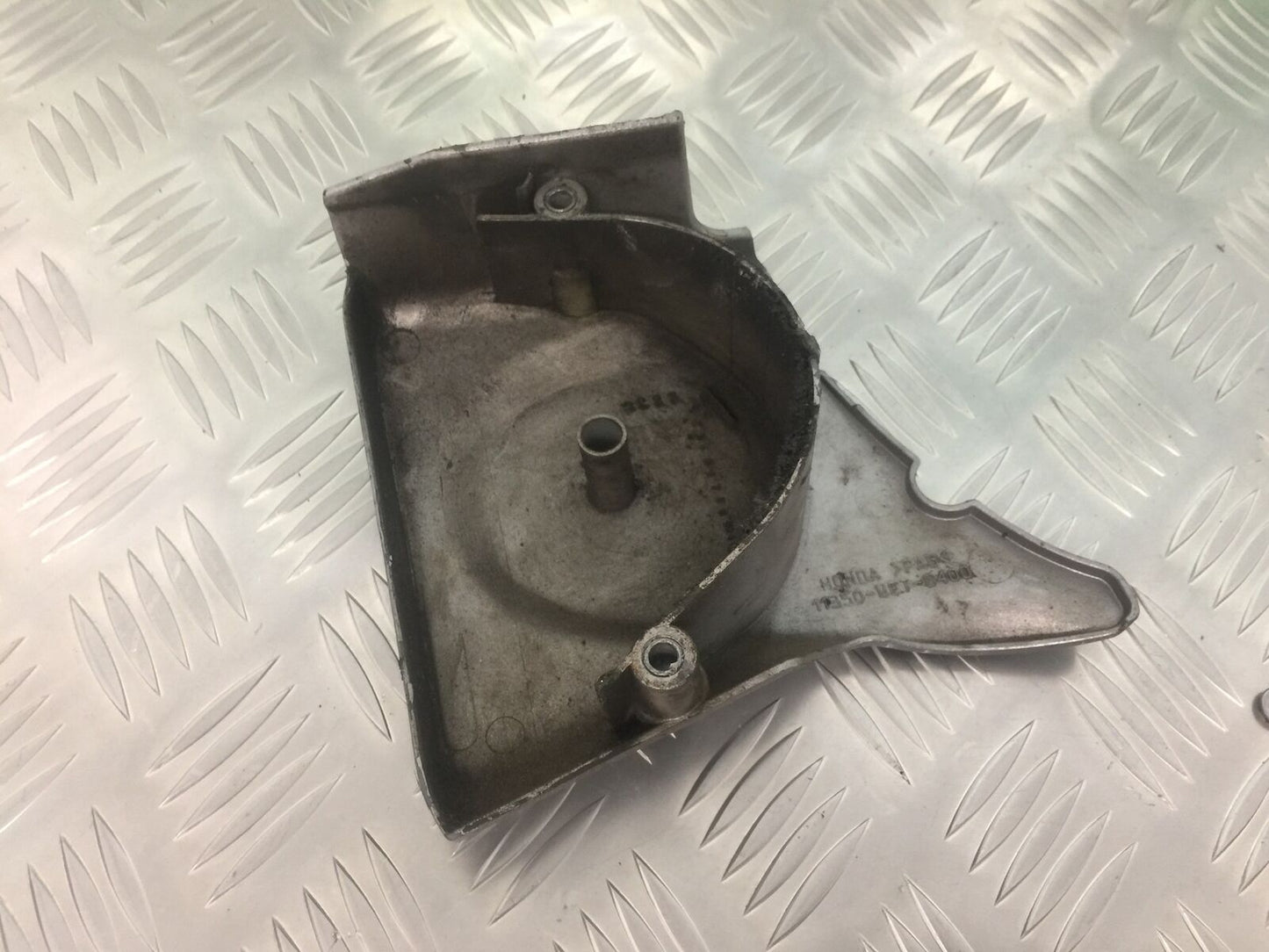 HONDA CBF500 CBF 500 SPROCKET COVER YEAR 2004-08 (STOCK 917)