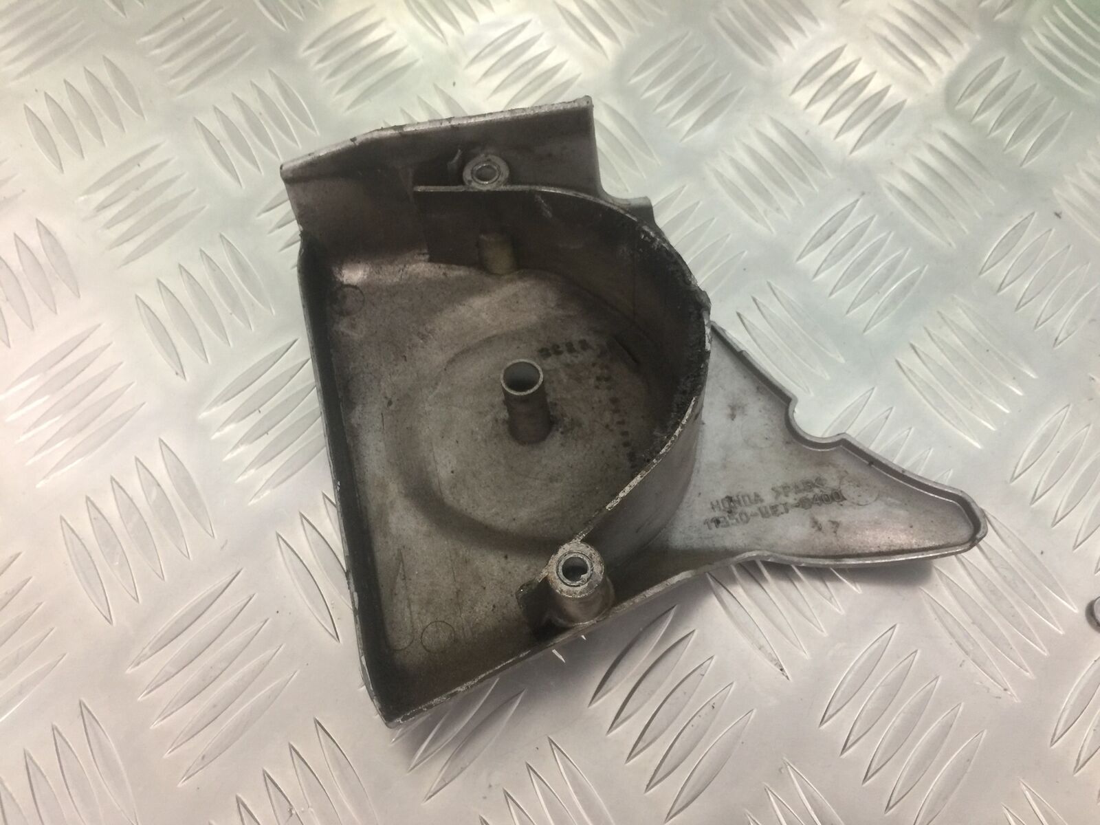 HONDA CBF500 CBF 500 SPROCKET COVER YEAR 2004-08 (STOCK 917)