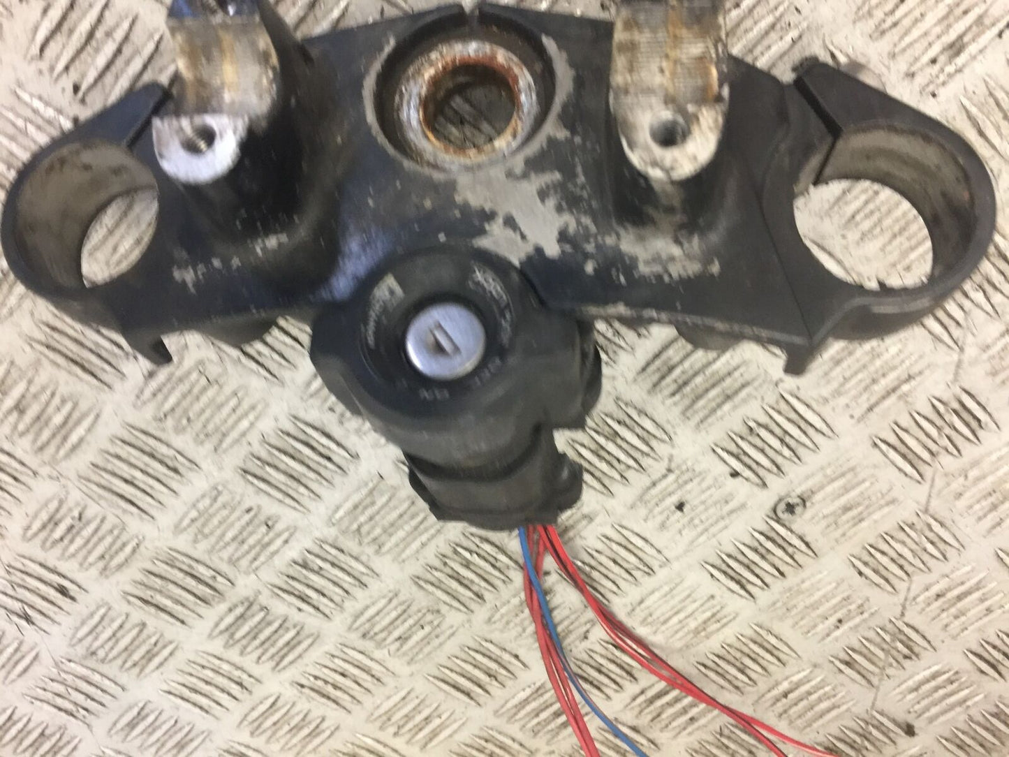 HONDA CBF500 CBF 500 TOP YOKE  YEAR 2004  (STOCK 585)