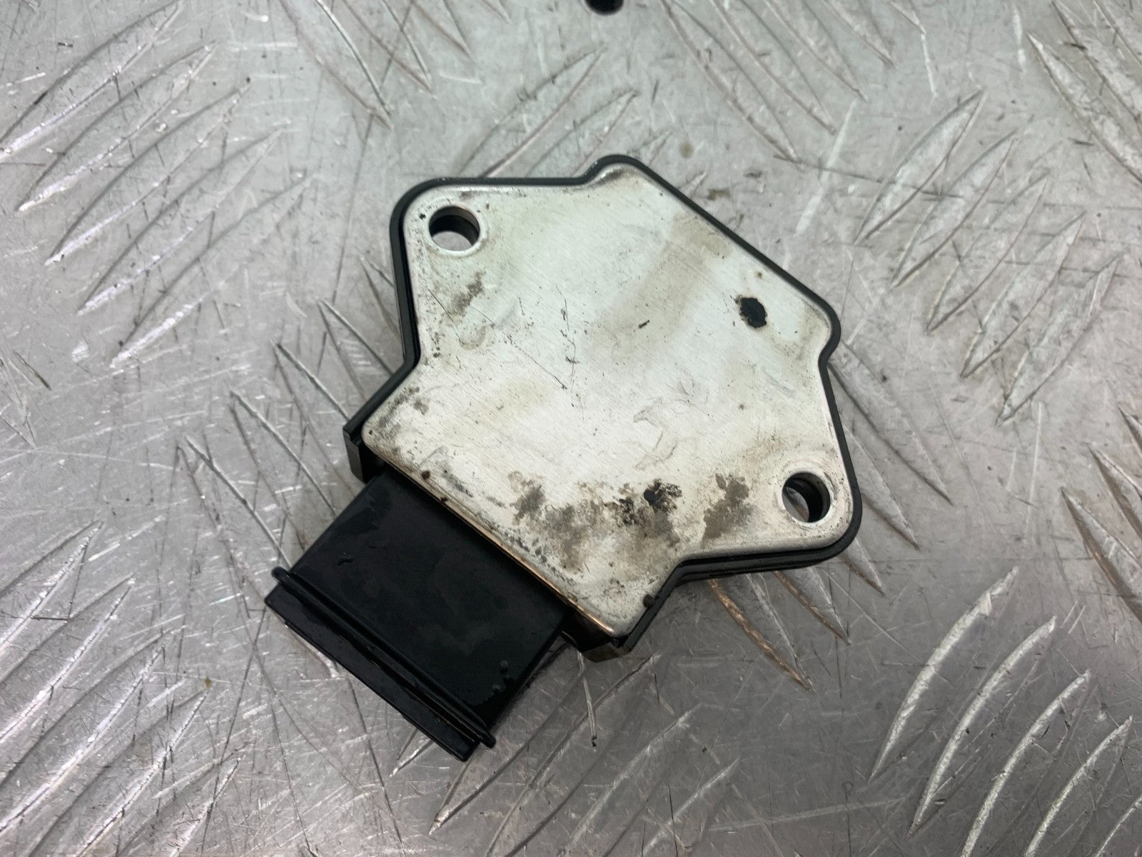 HONDA CBR600 CBR 600 FX FY REGULATOR     YEAR 1999-2000 (CMB1287)