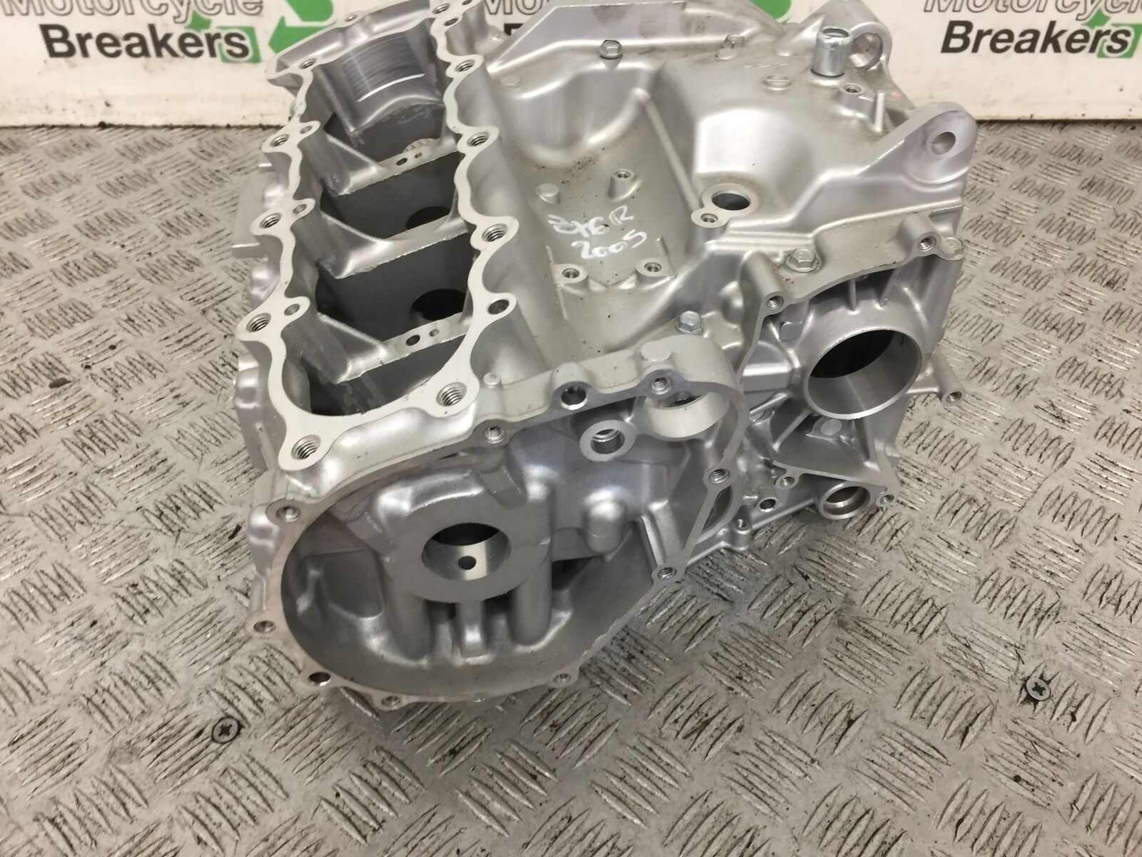 KAWASAKI ZX6R ZX6 R C1H CRANK CASINGS   YEAR 2005 2006 (STOCK 423)