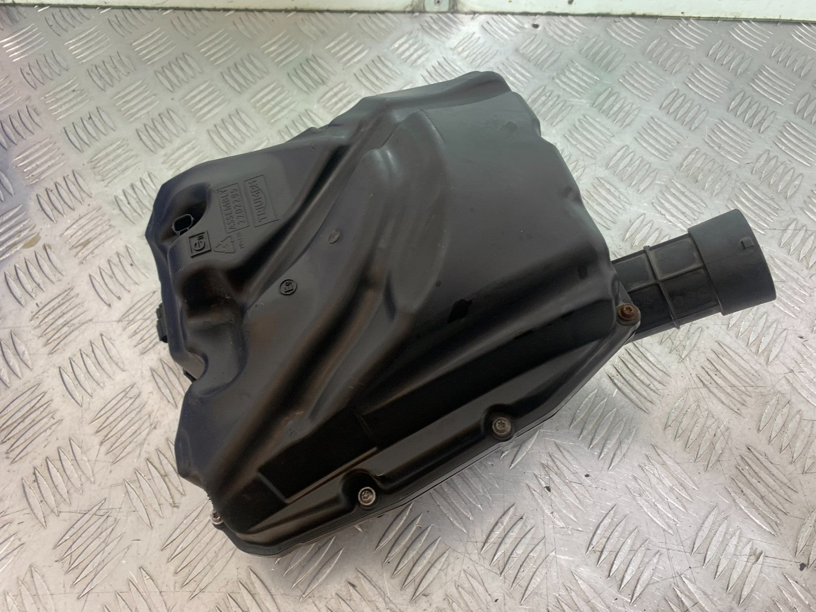 TRIUMPH TIGER 800 XRT AIRBOX 2018-2020 (CMB1193)